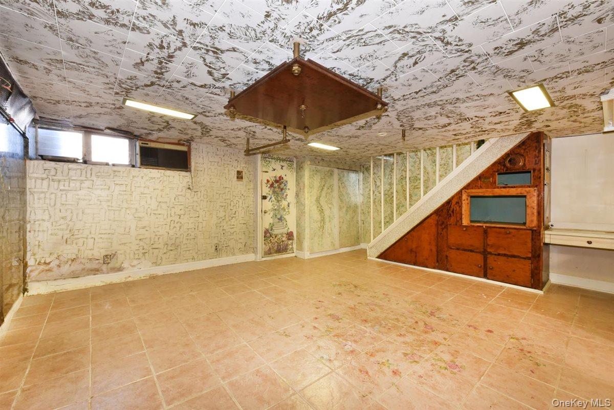 #18 photo, 222 Avenue V, Бруклин ‖ Brooklyn , NY 11223