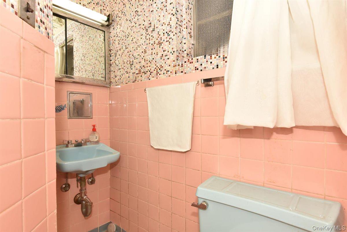 #19 photo, 222 Avenue V, Бруклин ‖ Brooklyn , NY 11223