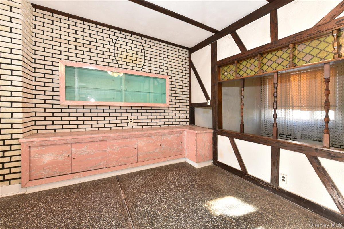 #4 photo, 222 Avenue V, Бруклин ‖ Brooklyn , NY 11223