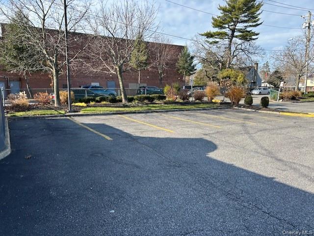 #4 photo, 765 Suffolk Avenue, सफ़ोक काउंटी Brentwood , NY 11717