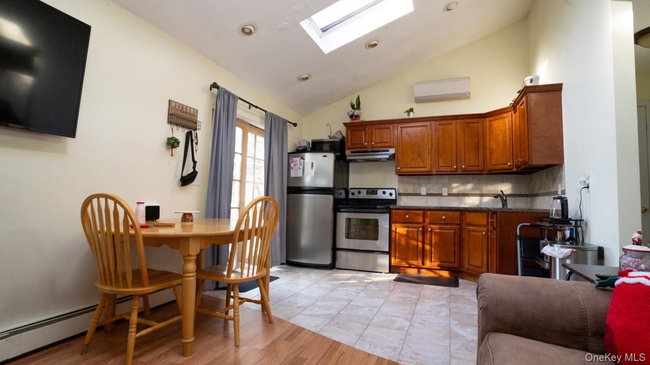 #14 photo, 4 Galaxie Lane, 롱 아일랜드 Selden , NY 11784