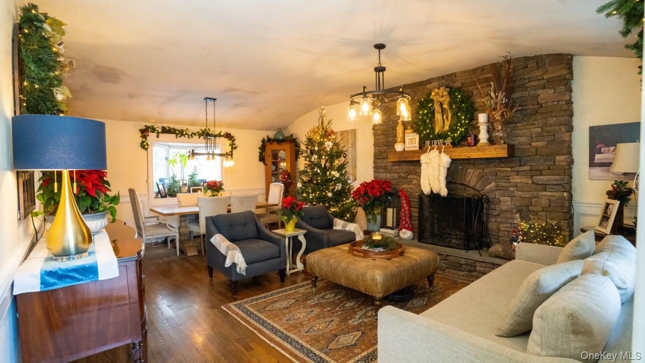 #8 photo, 4 Galaxie Lane, 롱 아일랜드 Selden , NY 11784