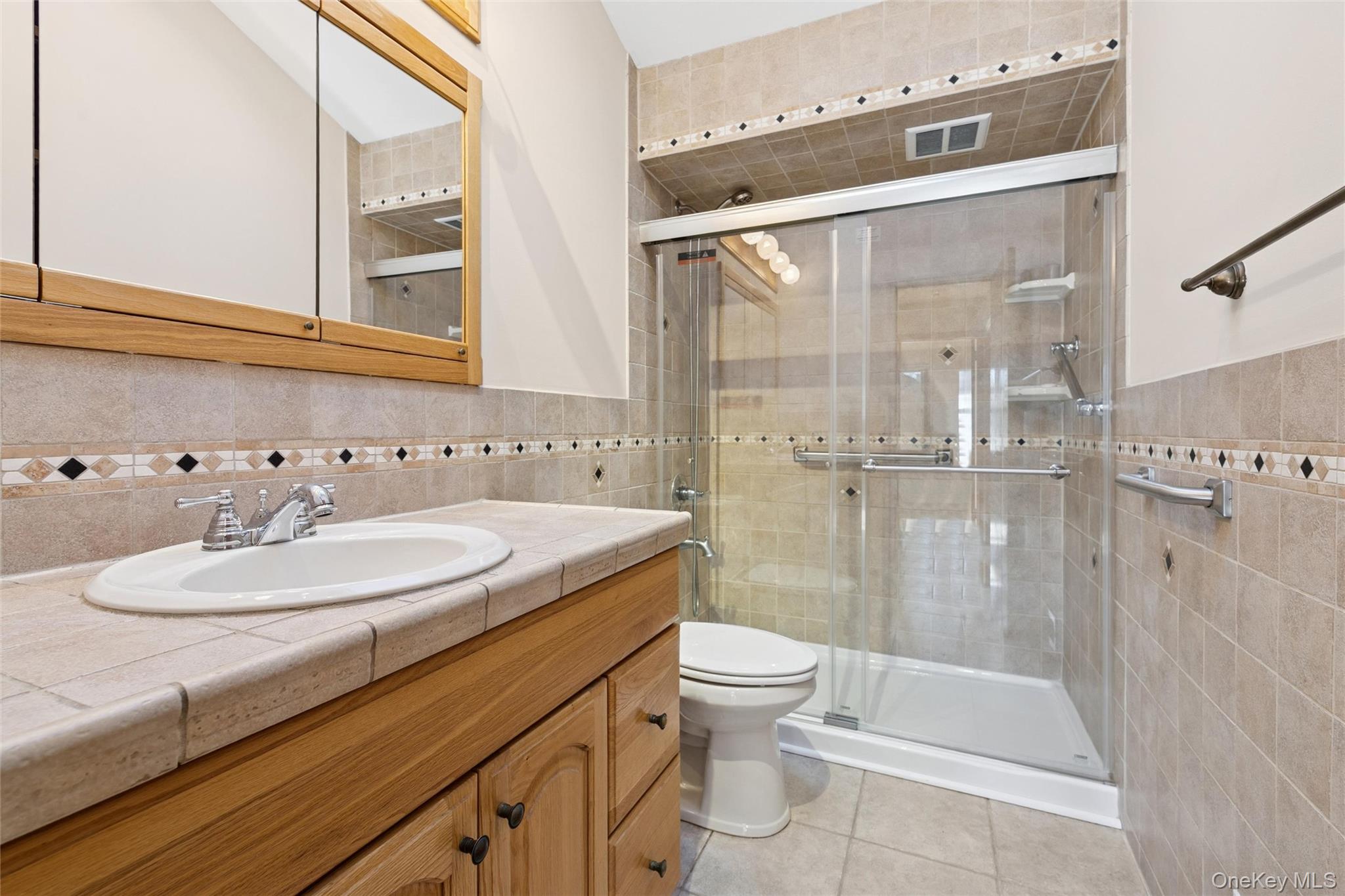 #13 photo, 7 Joyce Lane, Commack , NY 11725