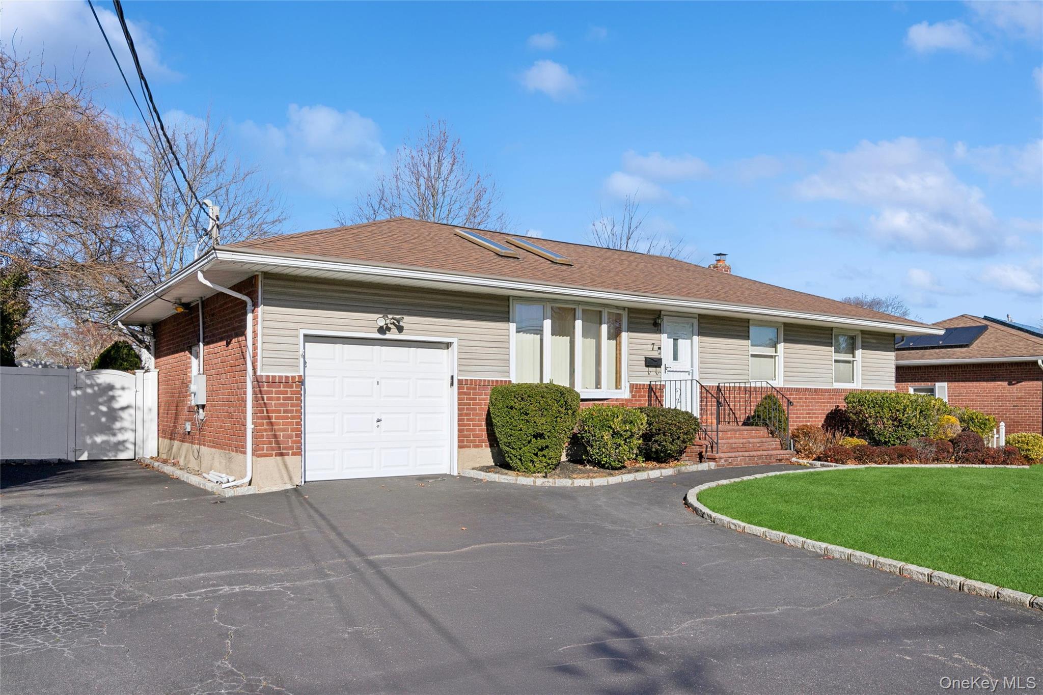 #2 photo, 7 Joyce Lane, Commack , NY 11725
