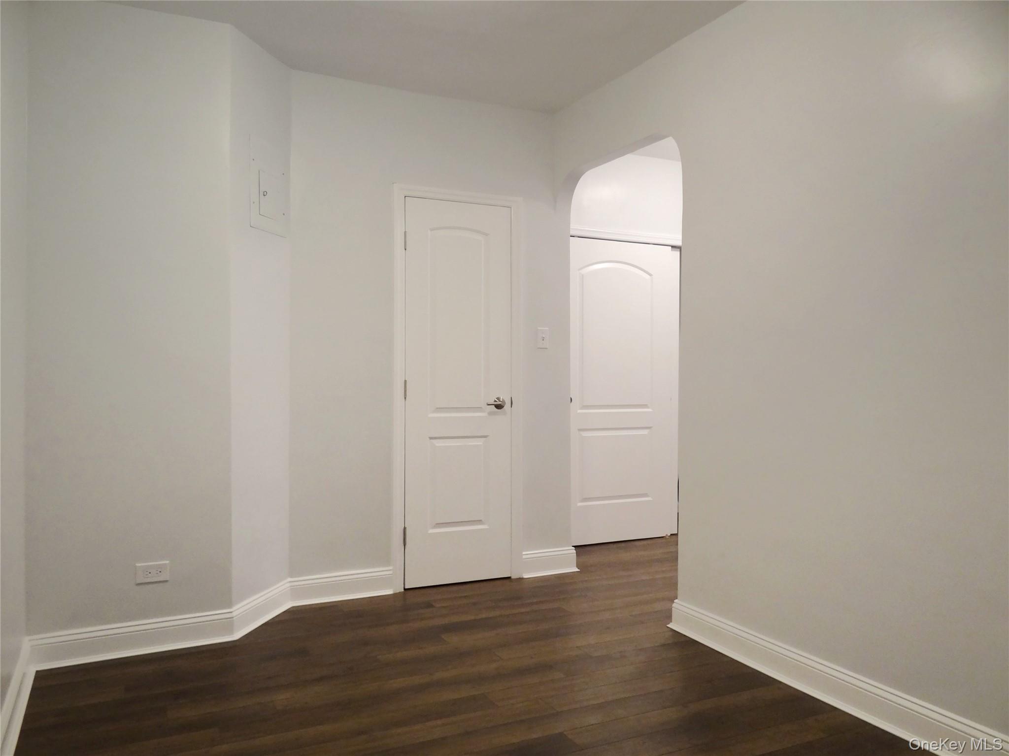 #1 photo, 88-12 Elmhurst Avenue, एल्महर्स्ट Elmhurst , NY 11373