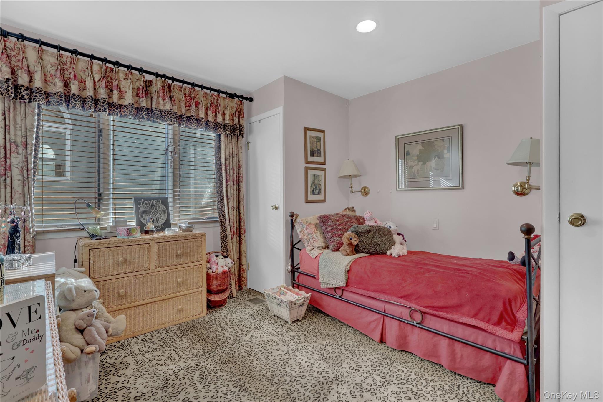 #10 photo, 2988 Bond Drive, Нассау ‖ Merrick , NY 11566