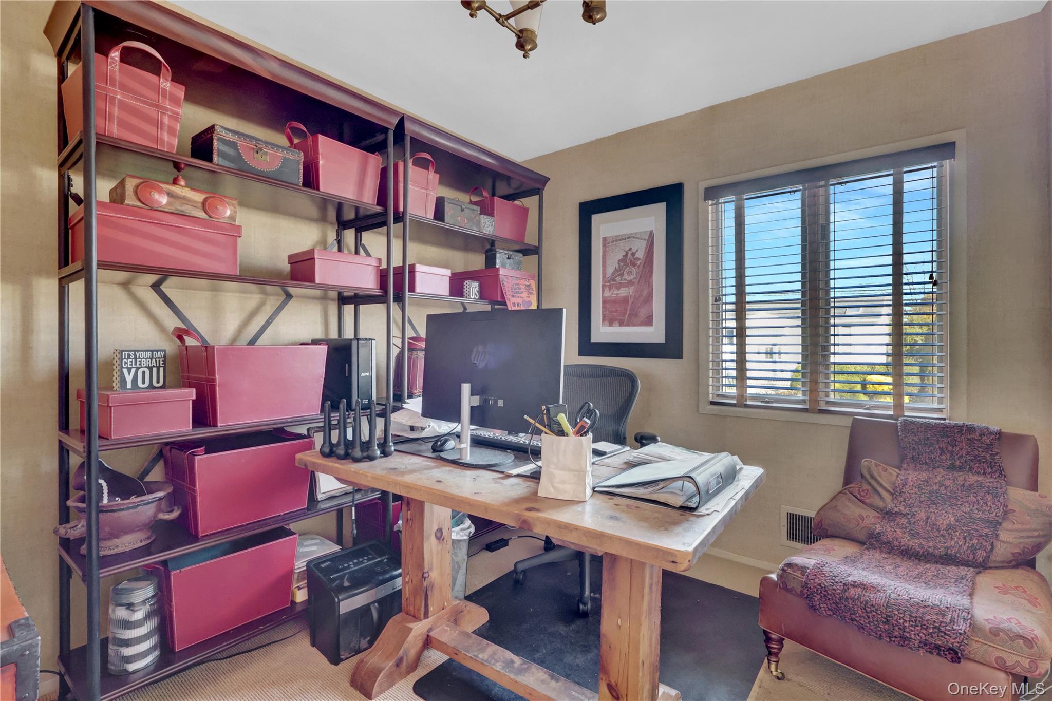 #12 photo, 2988 Bond Drive, Нассау ‖ Merrick , NY 11566