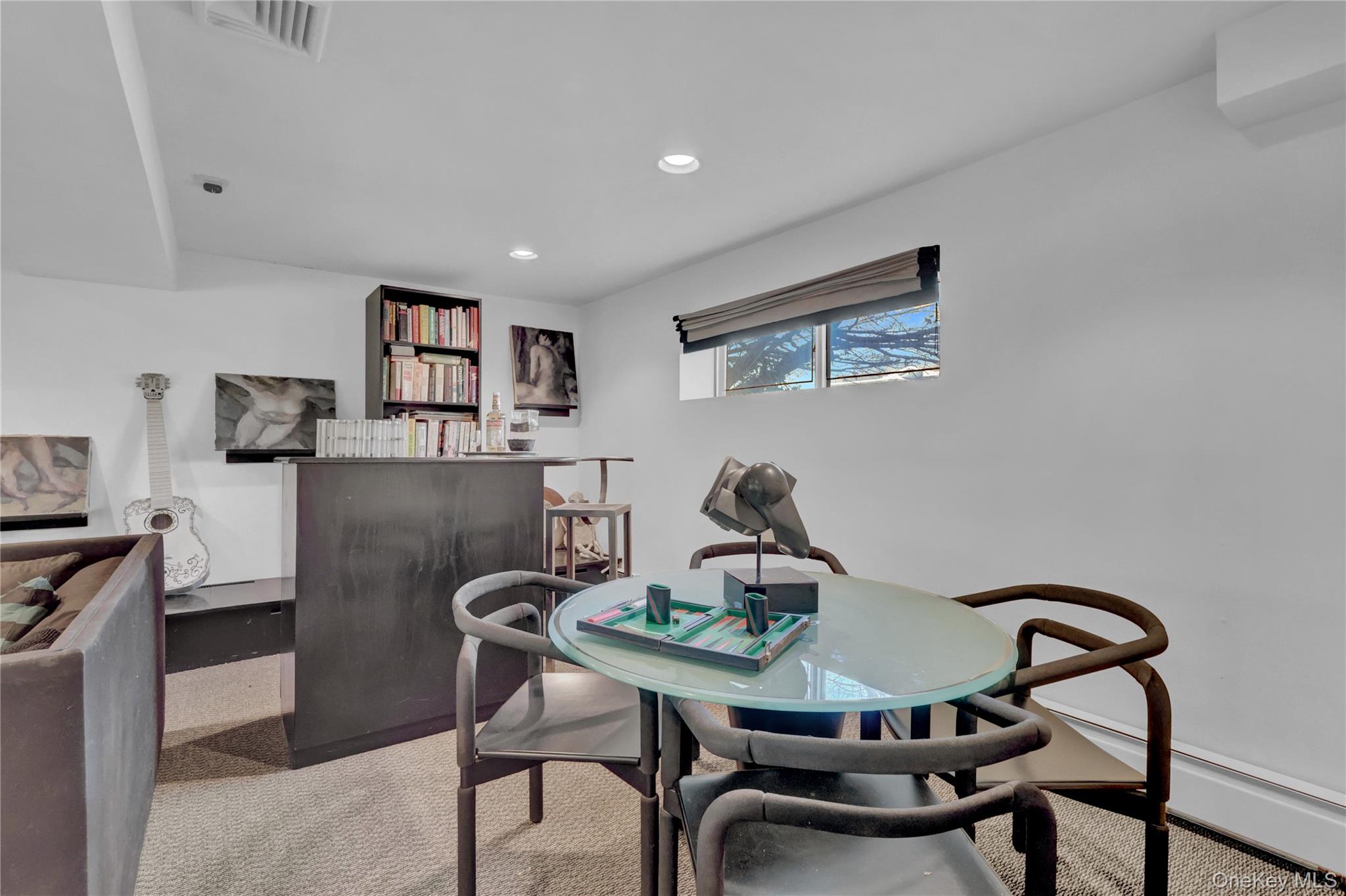 #18 photo, 2988 Bond Drive, Нассау ‖ Merrick , NY 11566