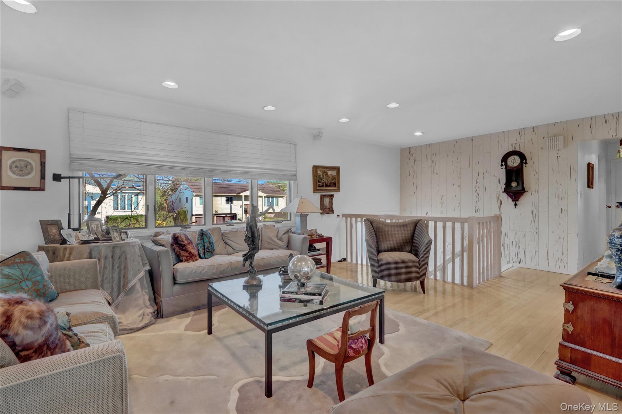 #4 photo, 2988 Bond Drive, Нассау ‖ Merrick , NY 11566