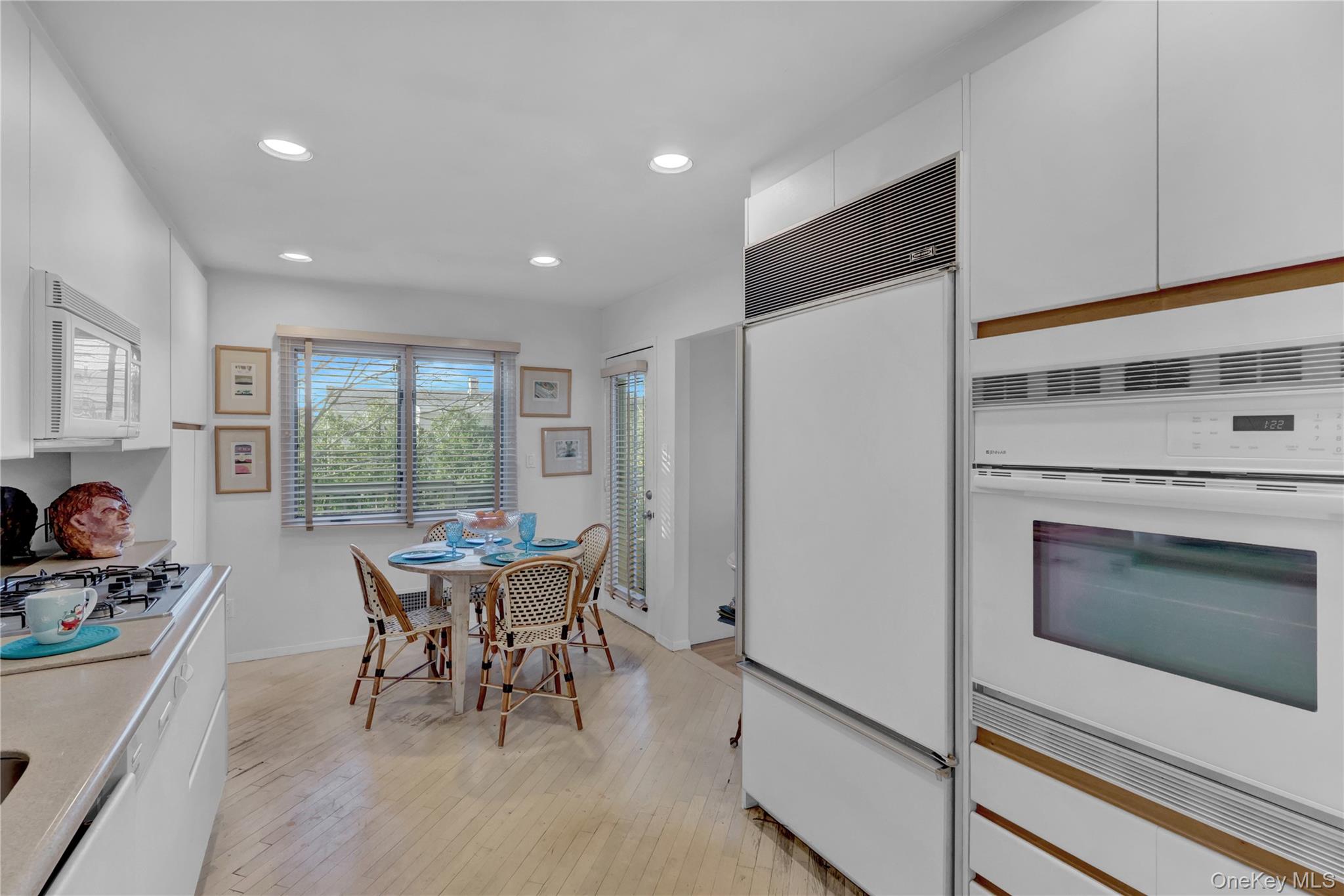 #7 photo, 2988 Bond Drive, Нассау ‖ Merrick , NY 11566