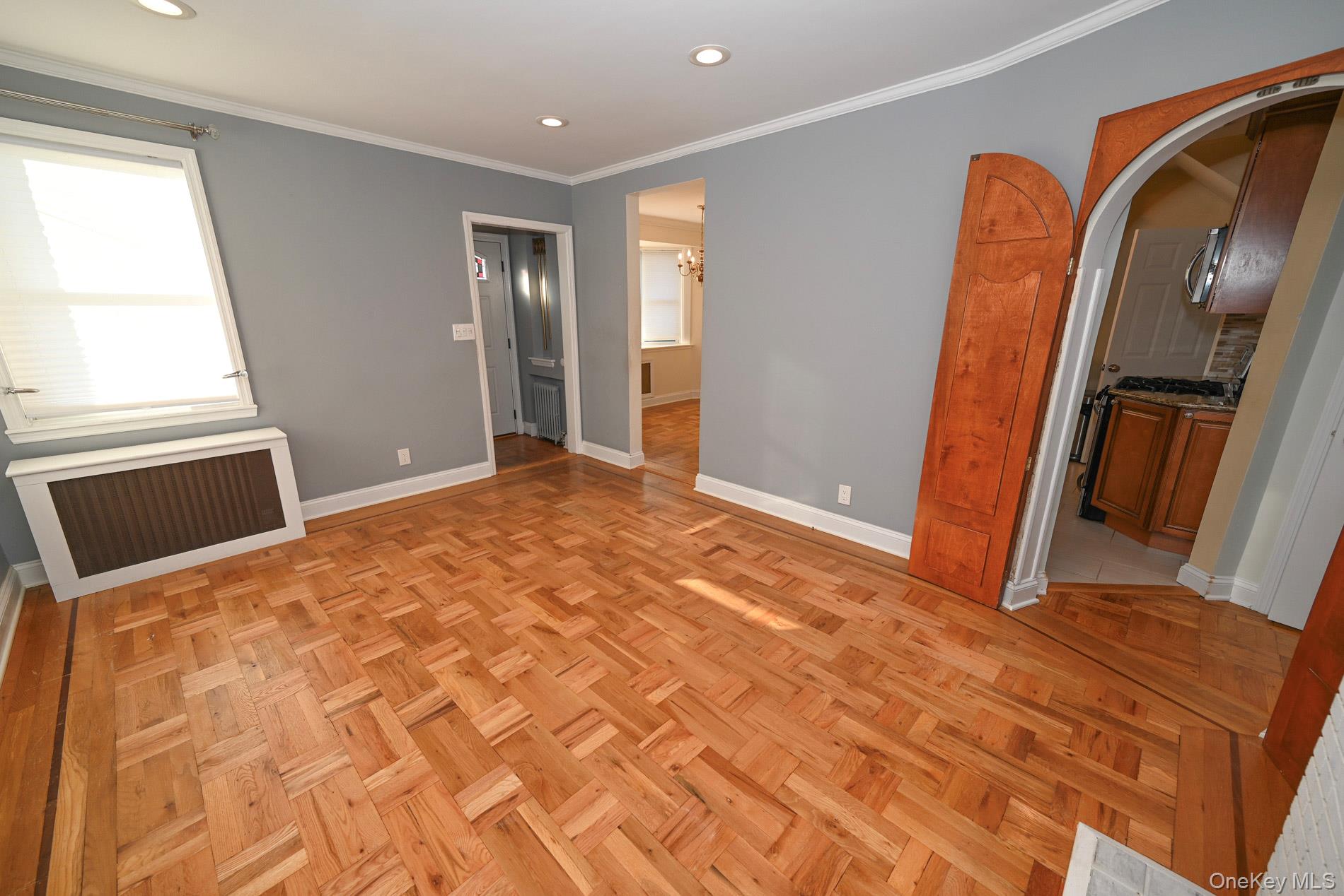 #12 photo, 249 Grange Street, ناسو Franklin Square , NY 11010