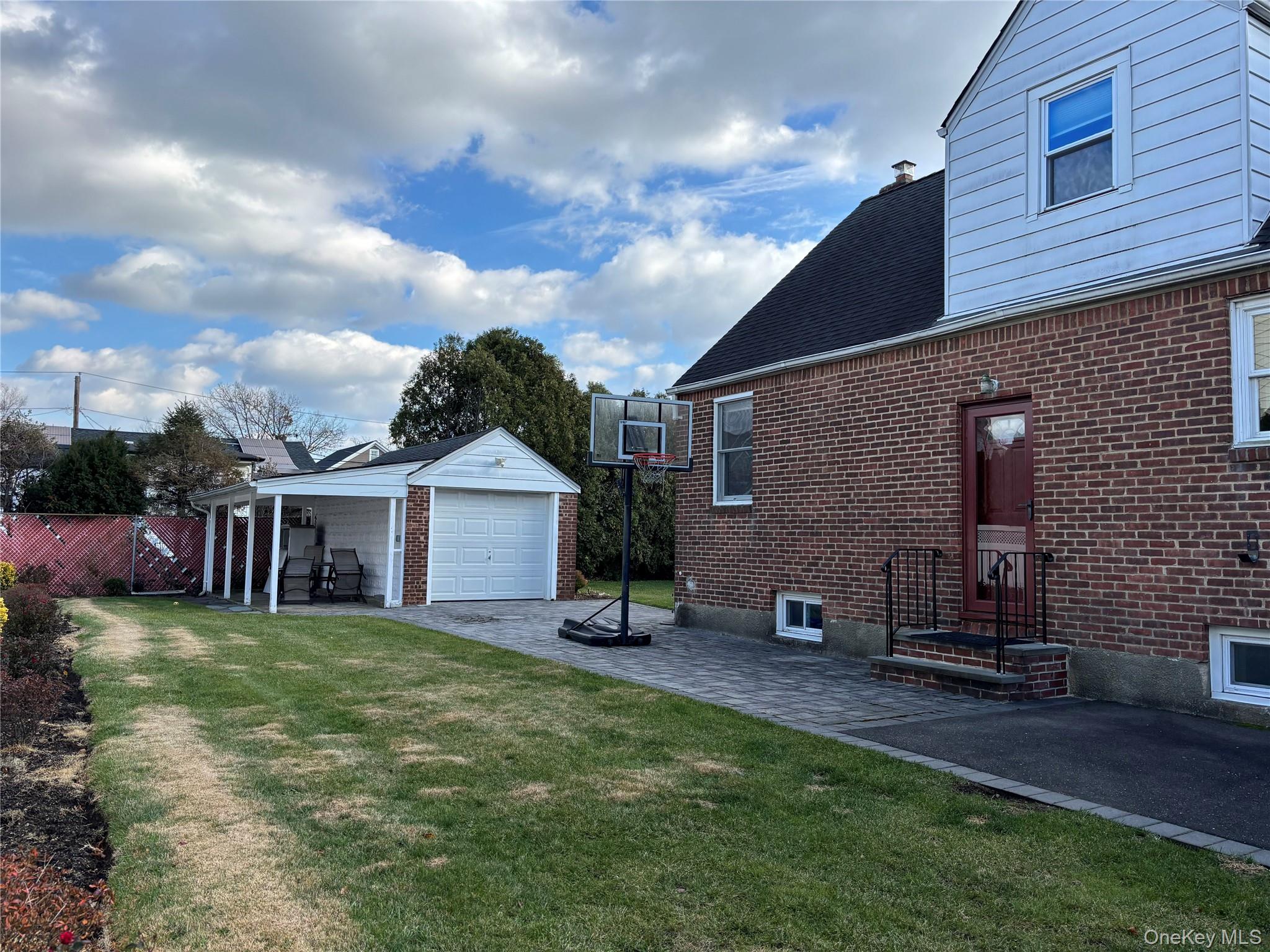 #3 photo, 249 Grange Street, מחוז נסאו Franklin Square , NY 11010