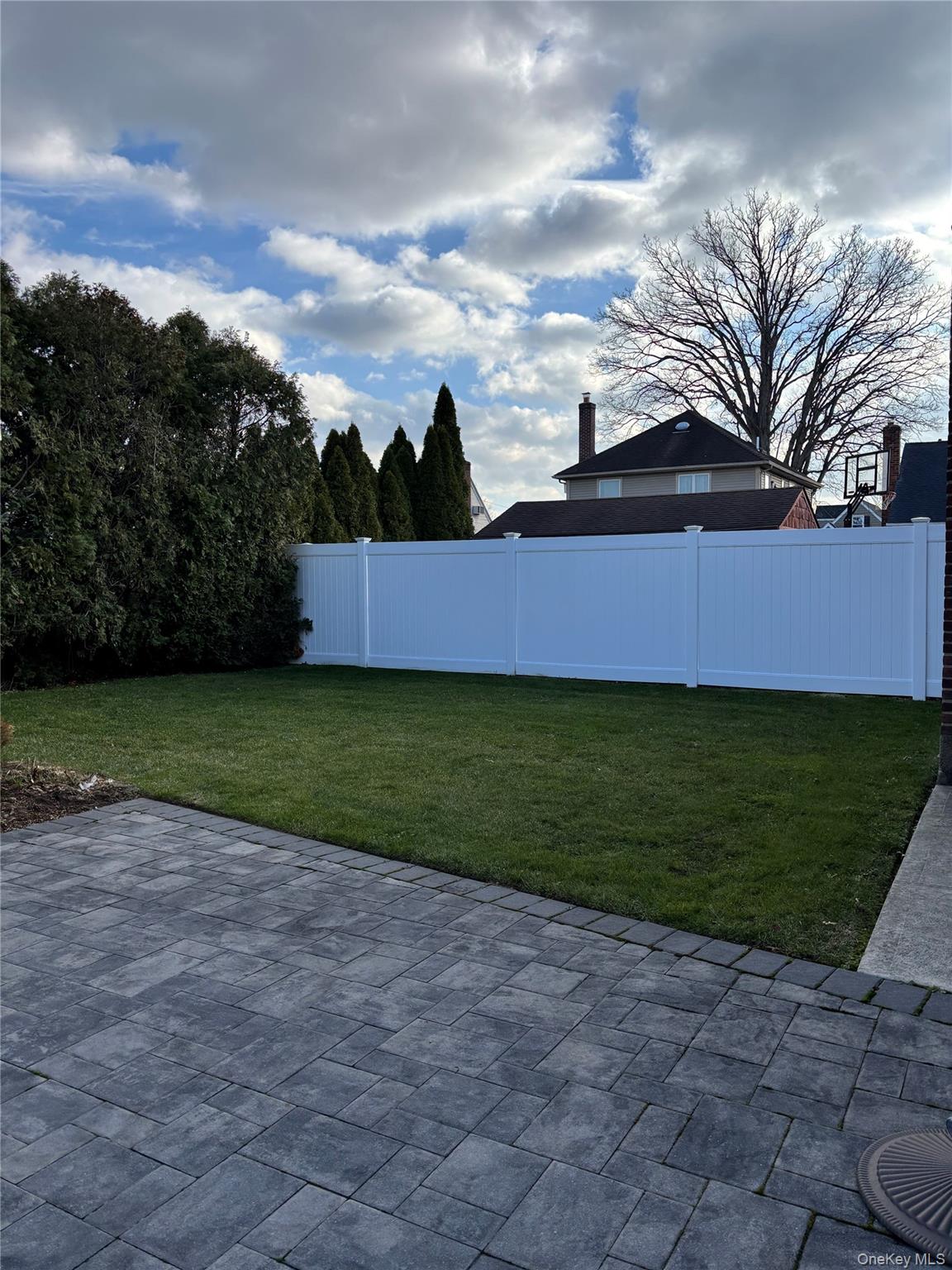 #4 photo, 249 Grange Street, מחוז נסאו Franklin Square , NY 11010