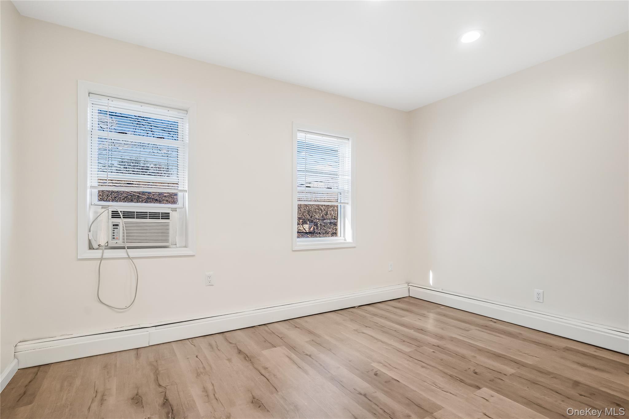 #13 photo, 43-39 247th Street, Little Neck , NY 11363