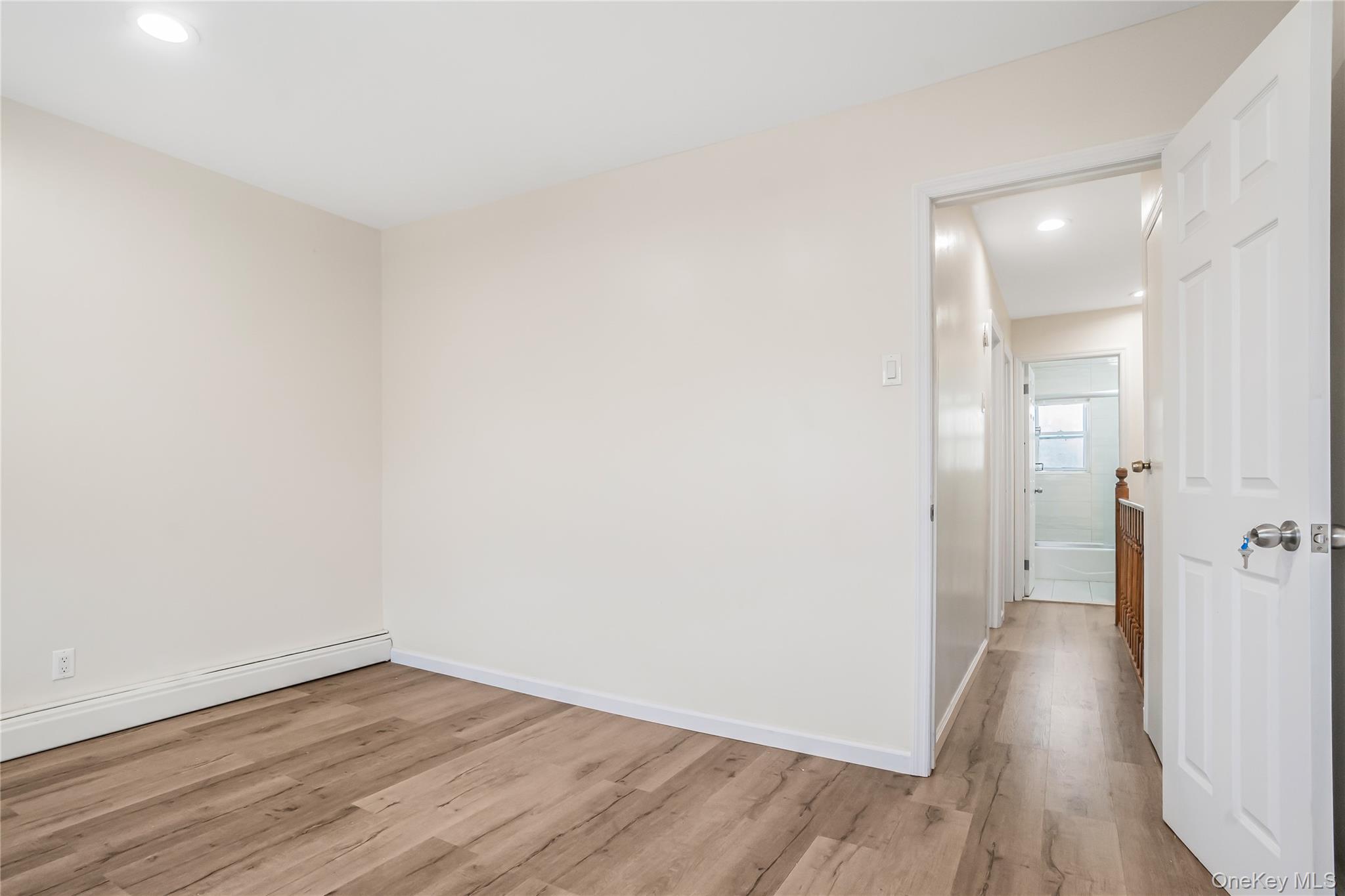 #14 photo, 43-39 247th Street, Little Neck , NY 11363