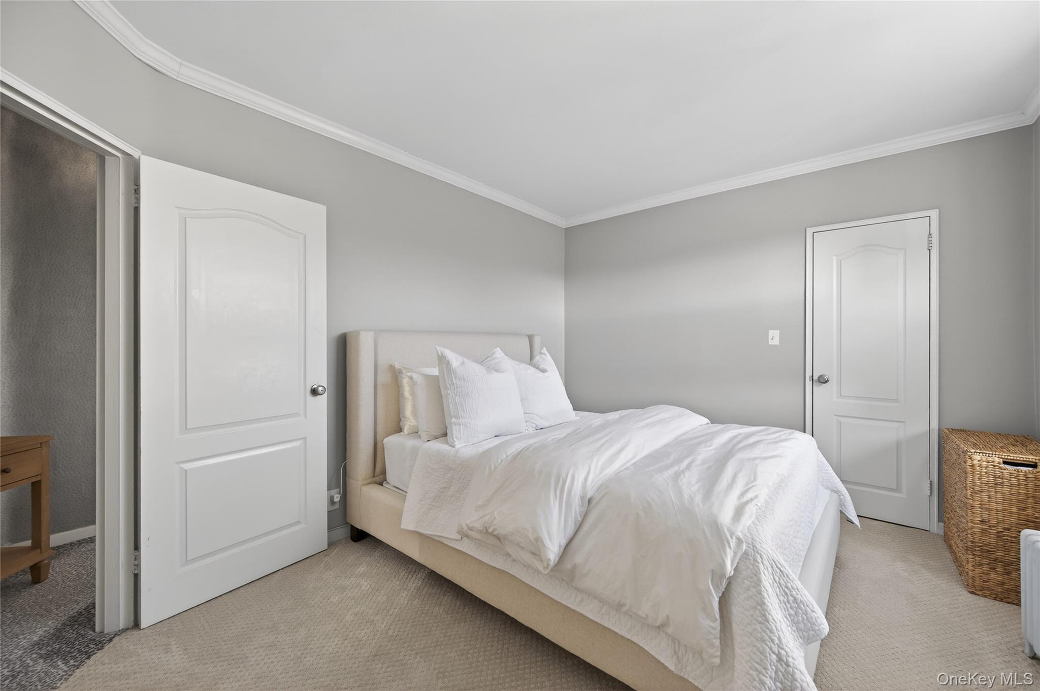 #12 photo, 360 Stewart Avenue, 롱 아일랜드 Garden City , NY 11530