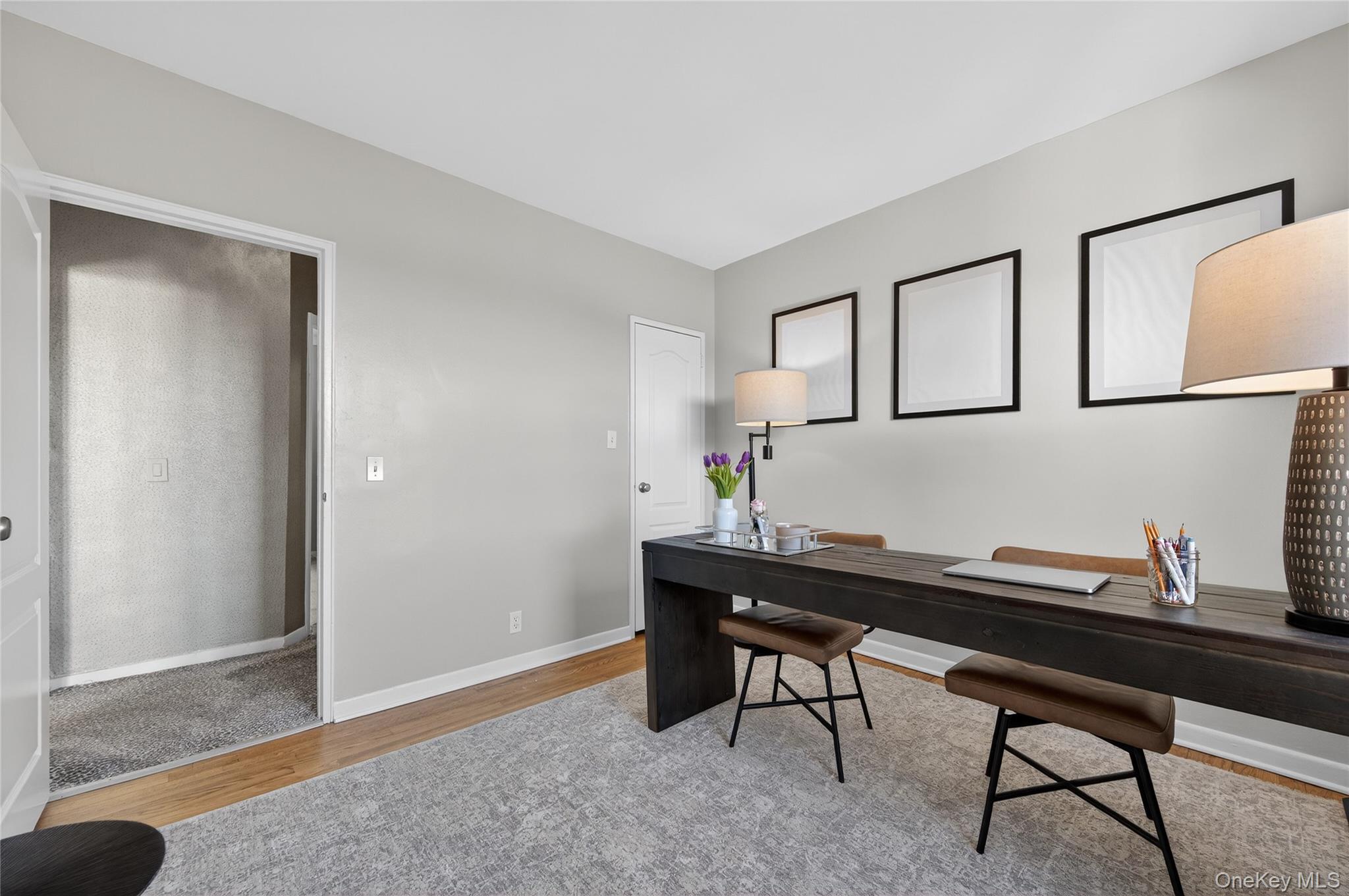 #15 photo, 360 Stewart Avenue, 롱 아일랜드 Garden City , NY 11530