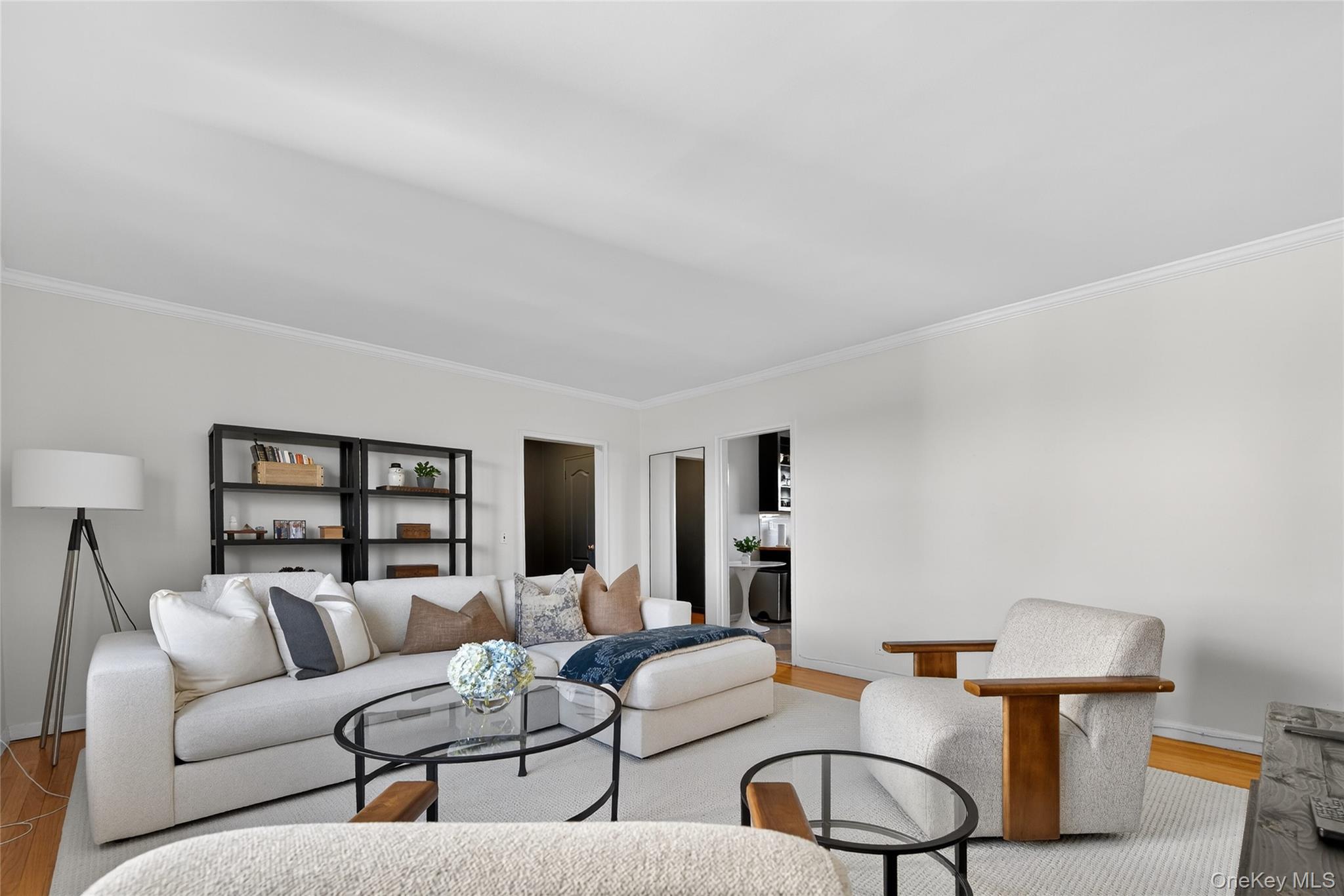 #5 photo, 360 Stewart Avenue, 롱 아일랜드 Garden City , NY 11530