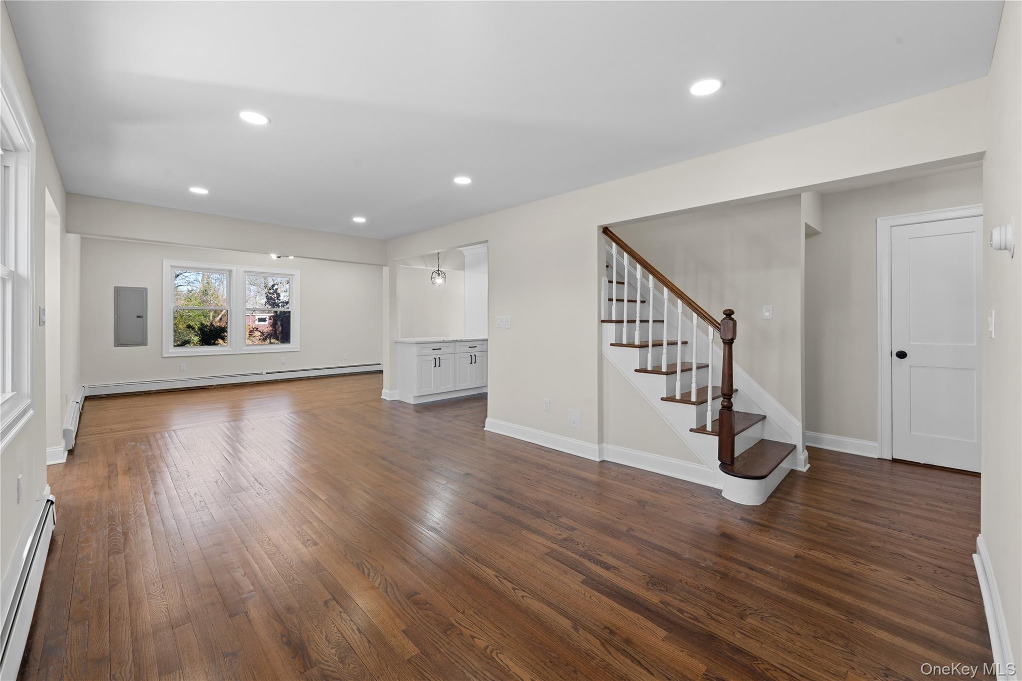 #4 photo, 22 Guilette Place, Amityville , NY 11701