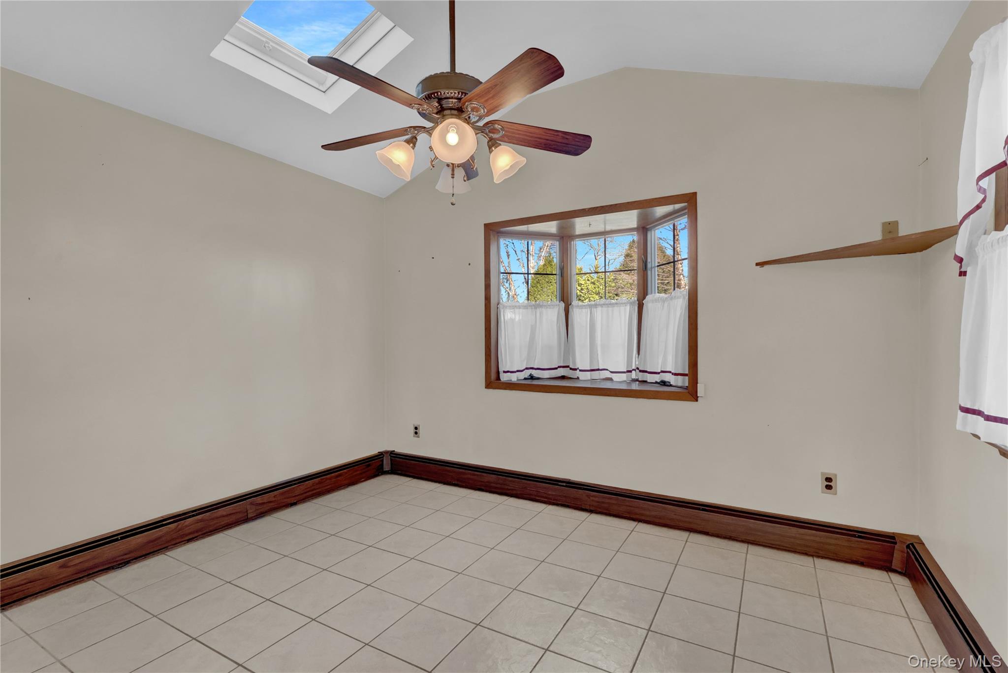 #10 photo, 2 Welcome Lane, नासाउ काउंटी Hempstead , NY 11793