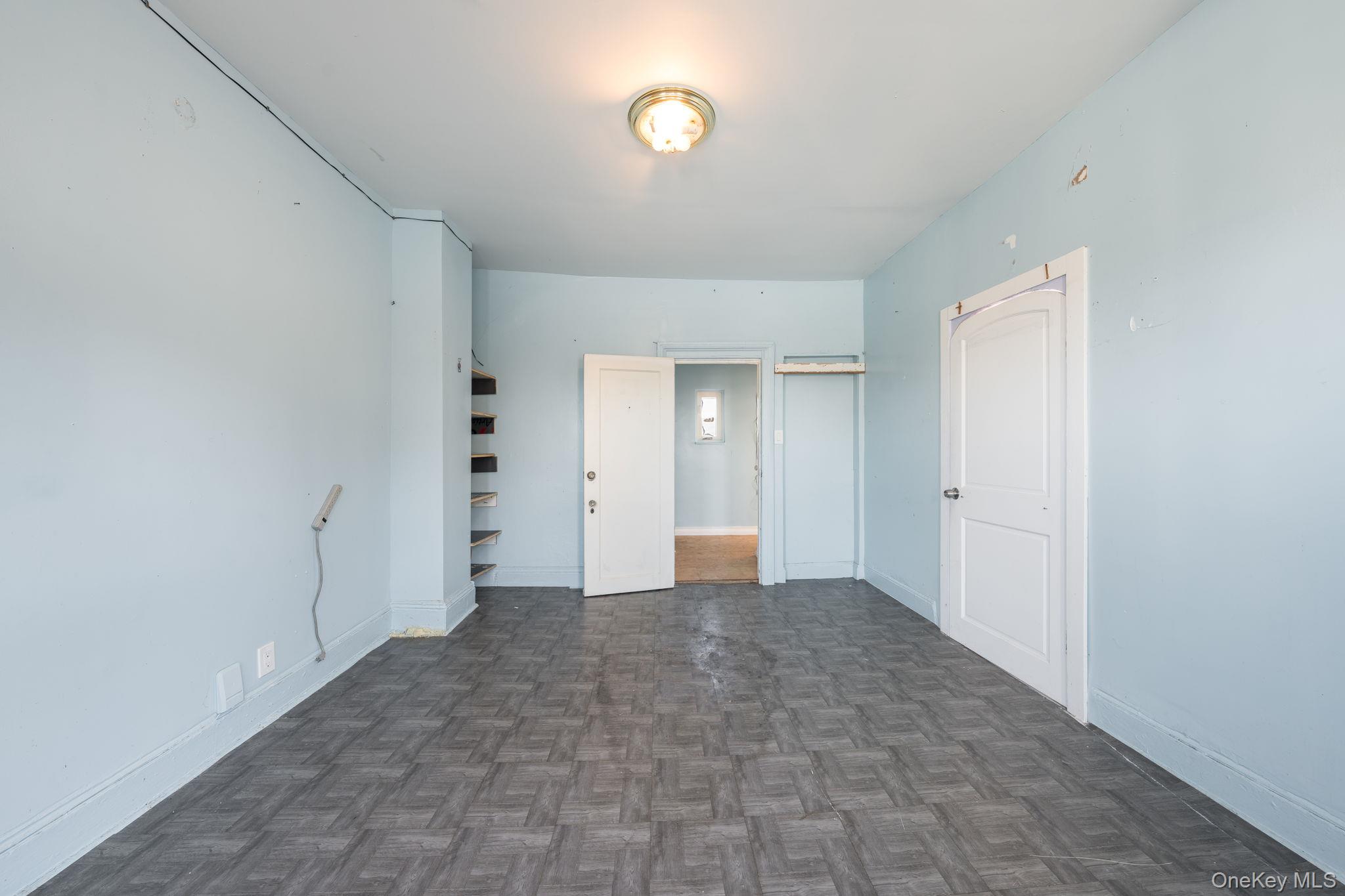 #10 photo, 2214 Hermany Avenue, 브롱크스 Bronx , NY 10473