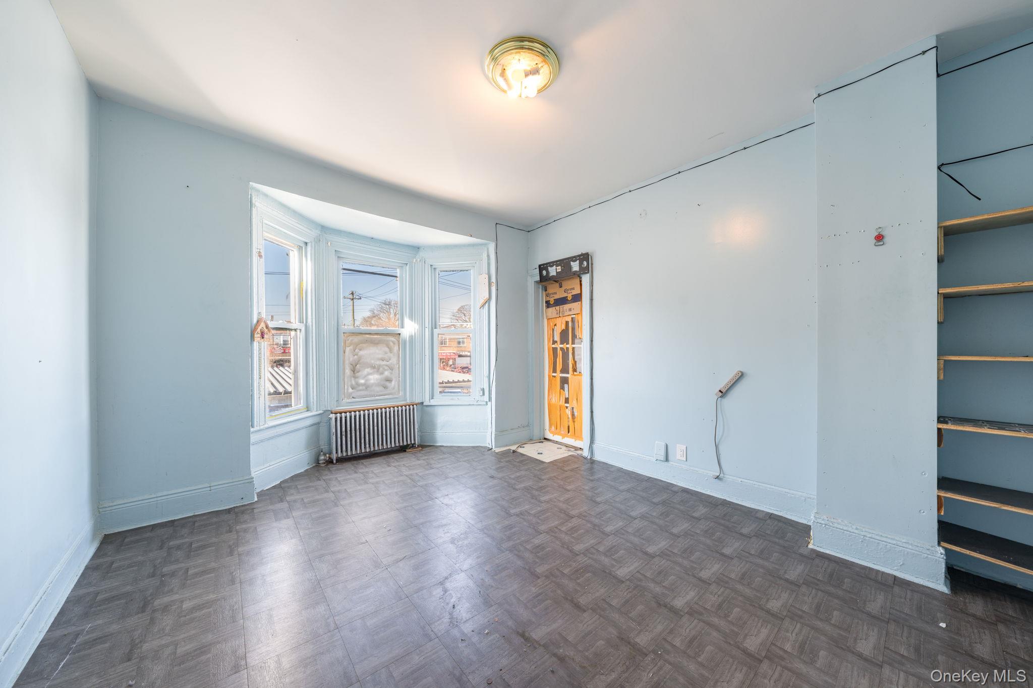 #11 photo, 2214 Hermany Avenue, 브롱크스 Bronx , NY 10473