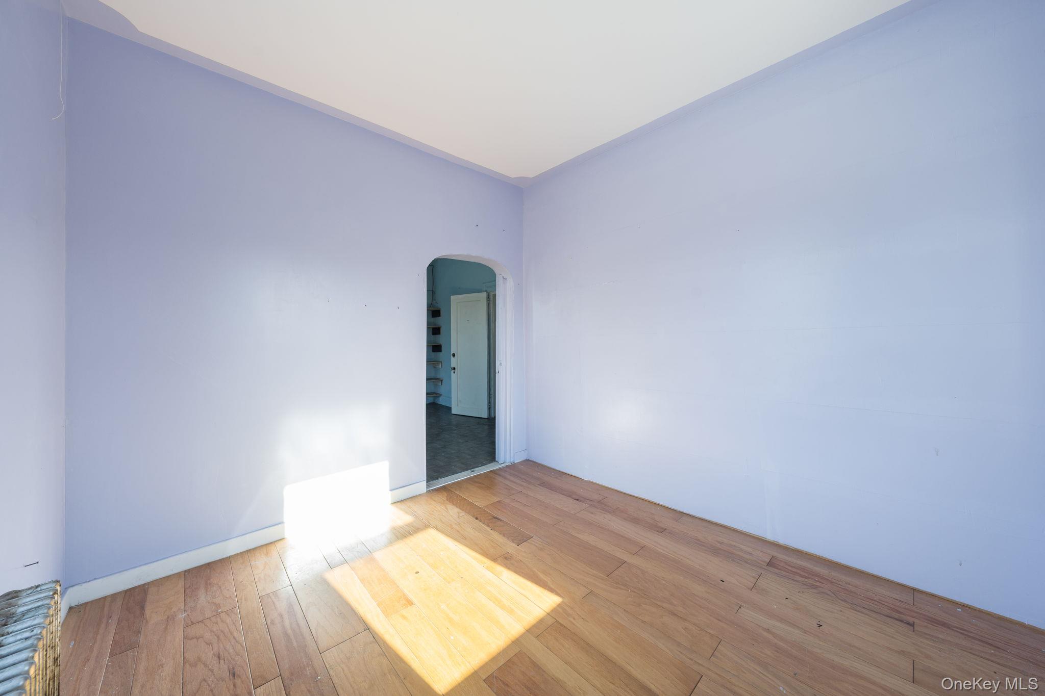 #9 photo, 2214 Hermany Avenue, 브롱크스 Bronx , NY 10473