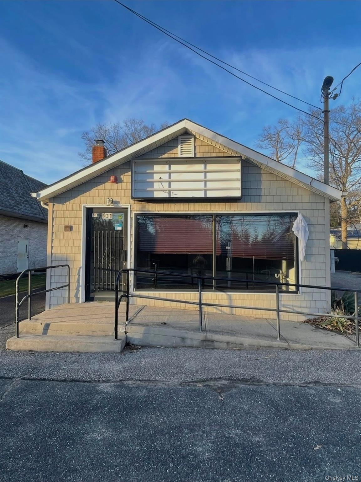 #1 photo, 931 Route 25A, מחוז סאפוק Miller Place , NY 11764