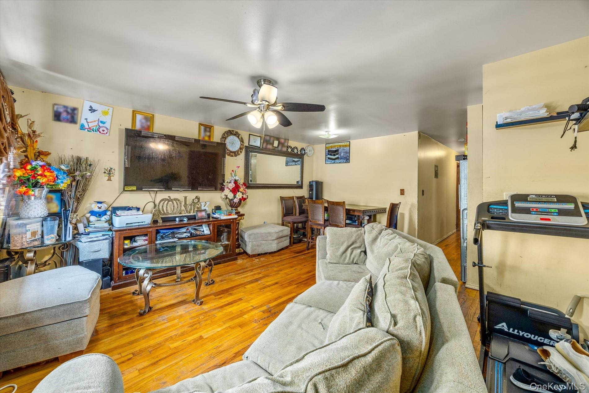 #12 photo, 657 E 102nd #8 Street, הברונקס Brooklyn , NY 11236