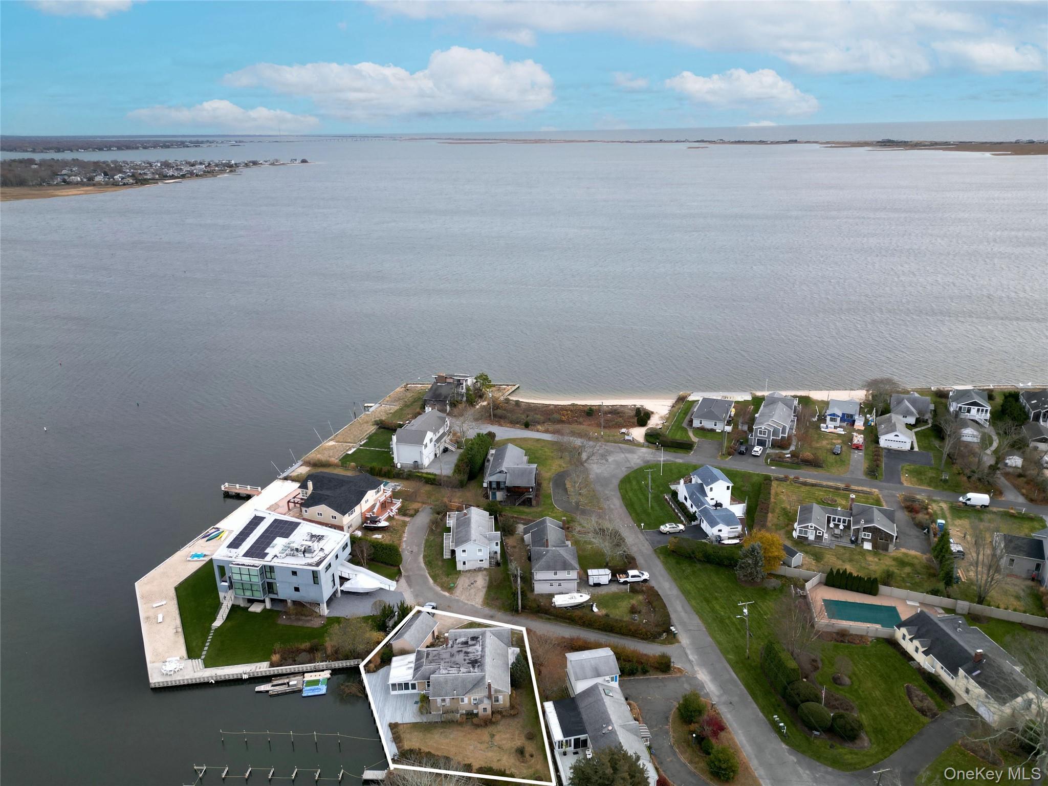 #2 photo, 65 A Little Pine Lane, 롱 아일랜드 East Quogue , NY 11942