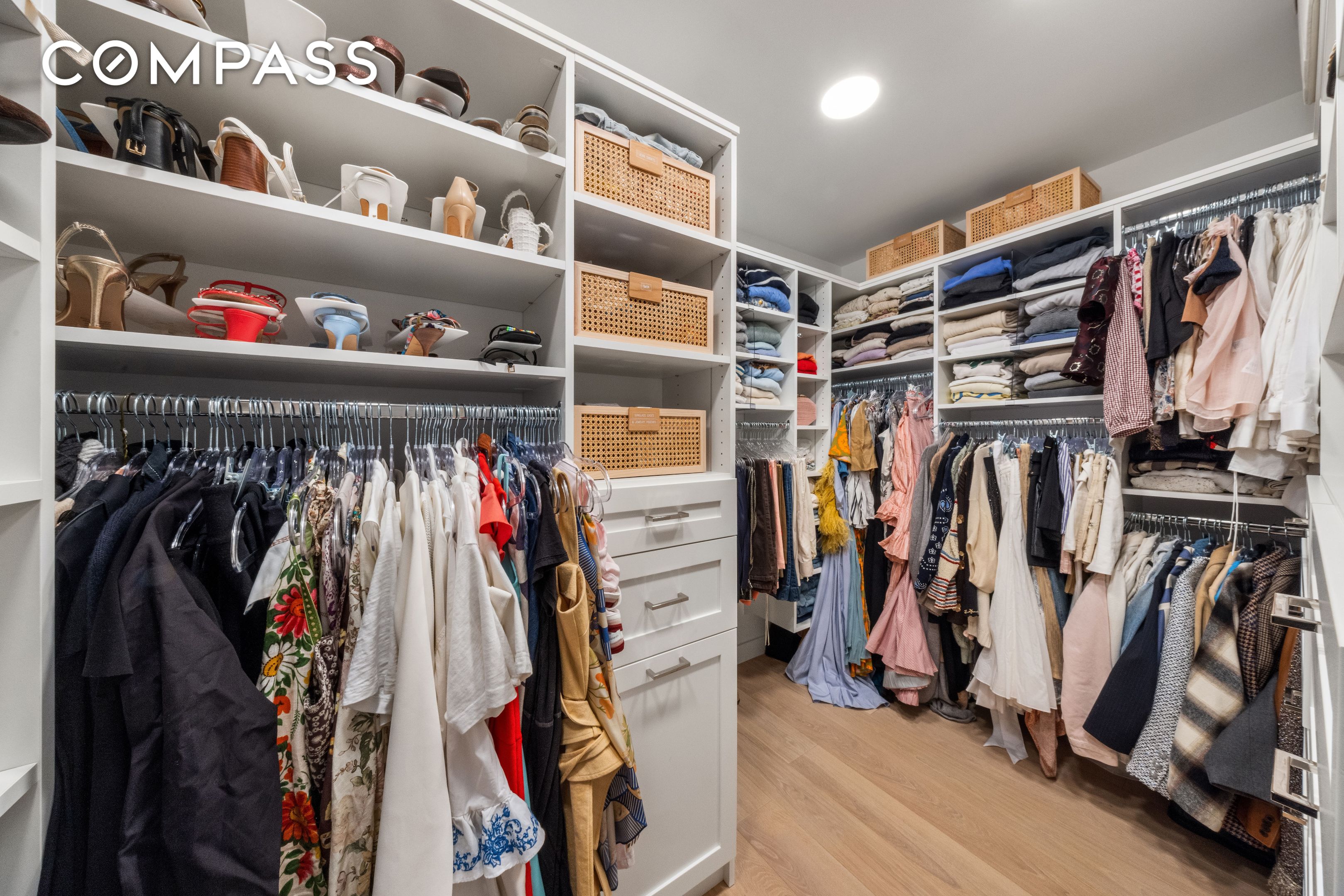 #12 photo, 150 E 69th Street, Lenox Hill , NY 10021