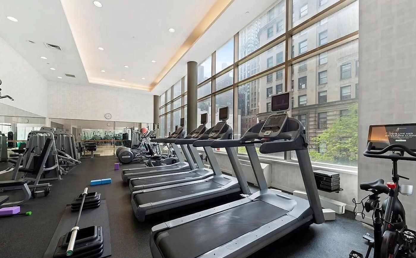 #14 photo, 325 5TH Avenue, Midtown , NY 10016