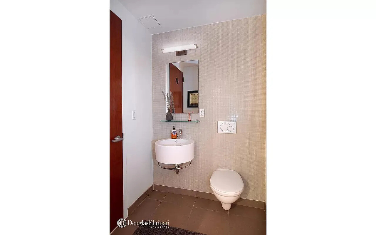 #5 photo, 125 W 21ST Street, Chelsea , NY 10011