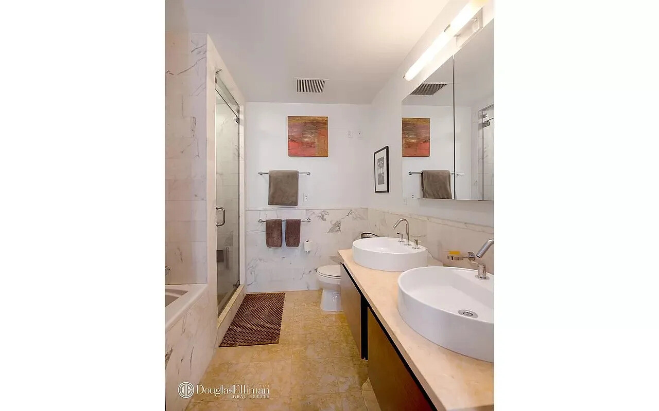 #7 photo, 125 W 21ST Street, Chelsea , NY 10011