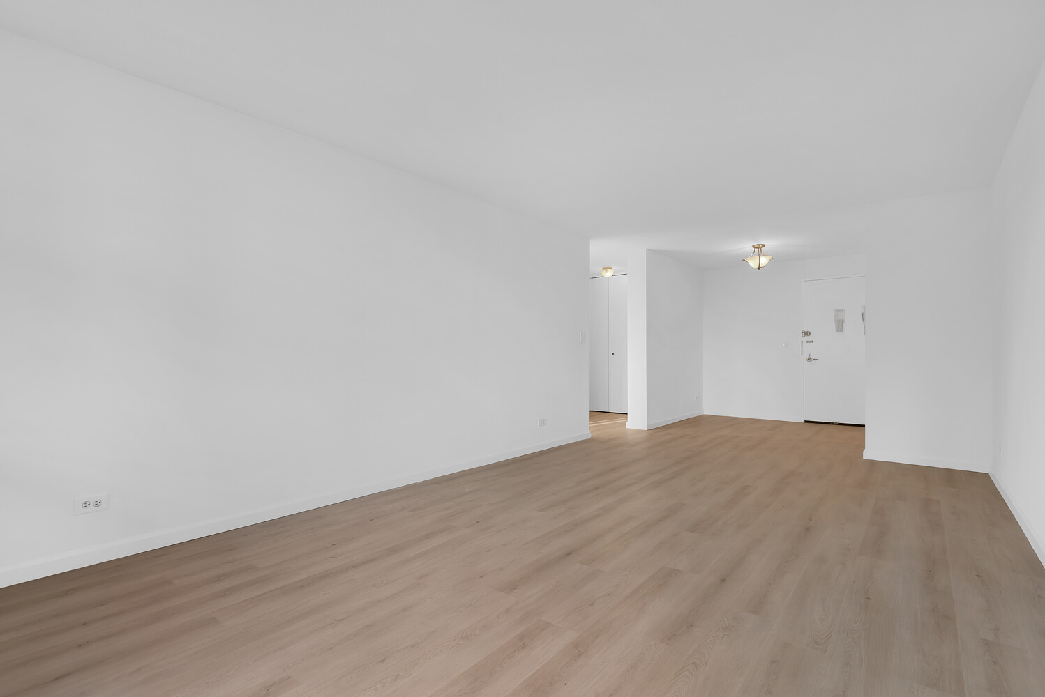 #4 photo, 301 E 79TH Street, Yorkville , NY 10075