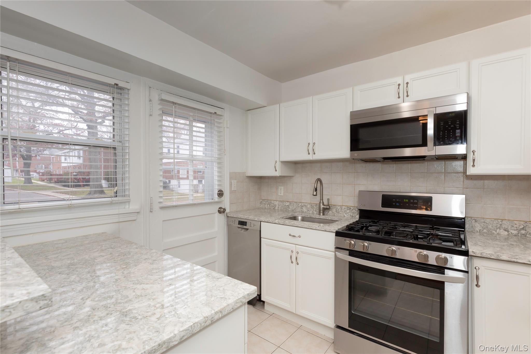 #5 photo, 6 Peck, Rye , NY 10580