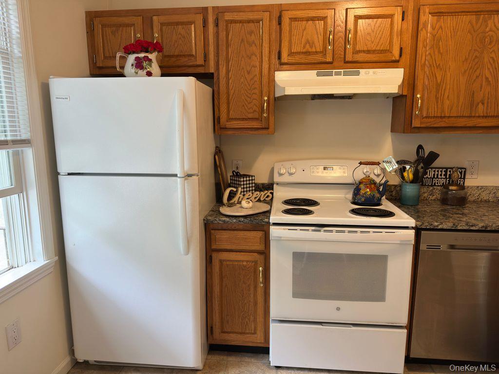 #3 photo, 1870 Baldwin Road, Yorktown Heights , NY 10598