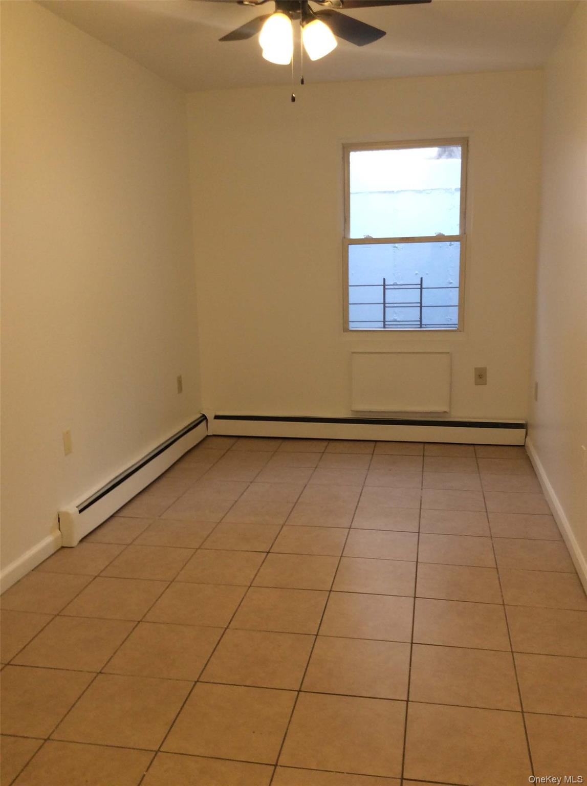 #4 photo, 2726 Kingsbridge Terrace, Bronx , NY 10463