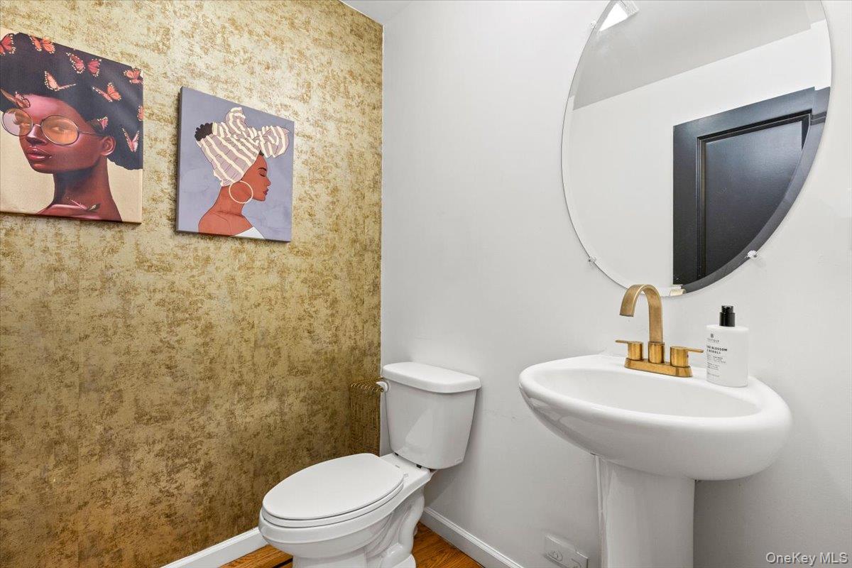 #7 photo, 17 Woodrose Court, Middletown , NY 10940