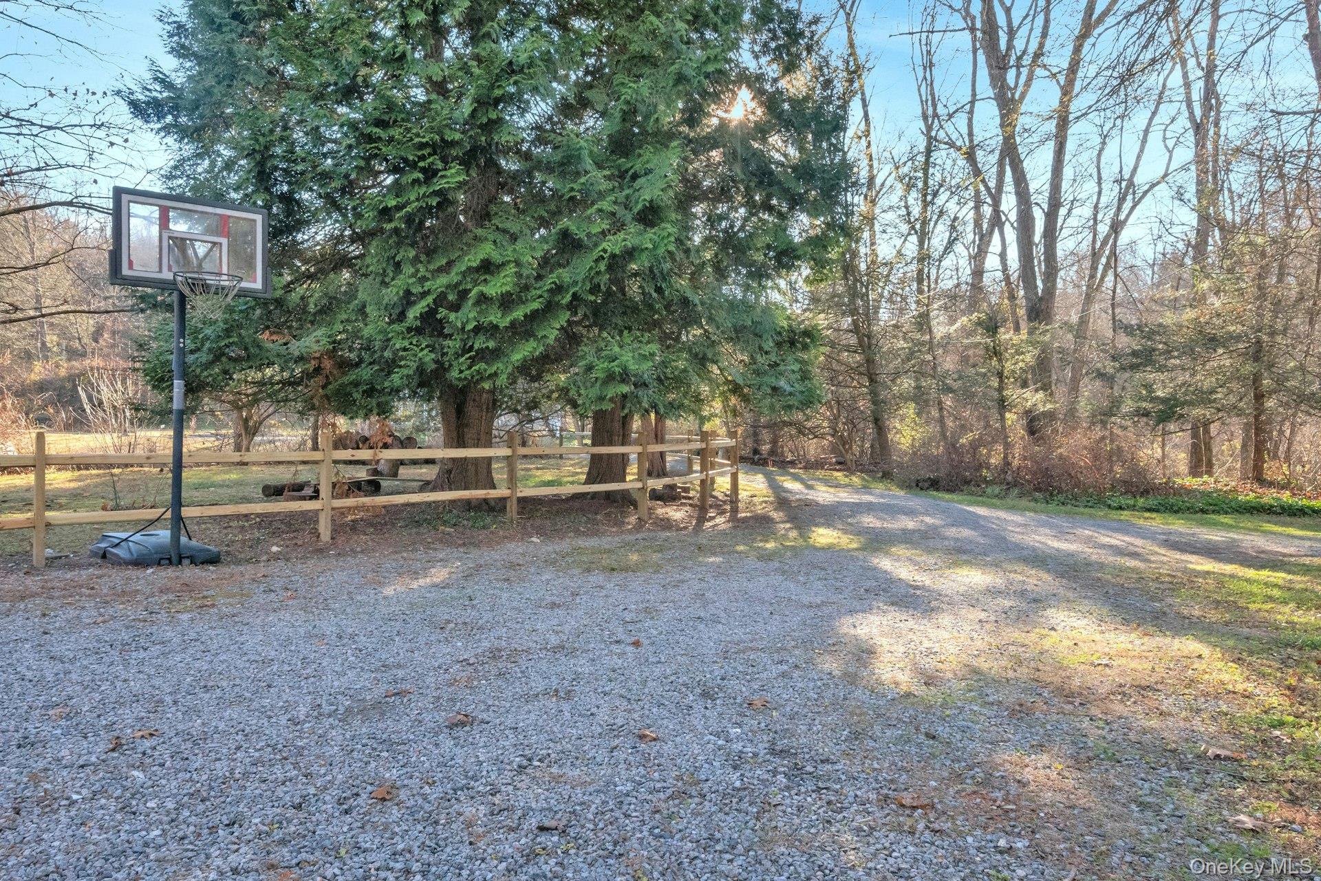 #10 photo, 1364 Spring Valley Road, Ossining , NY 10562