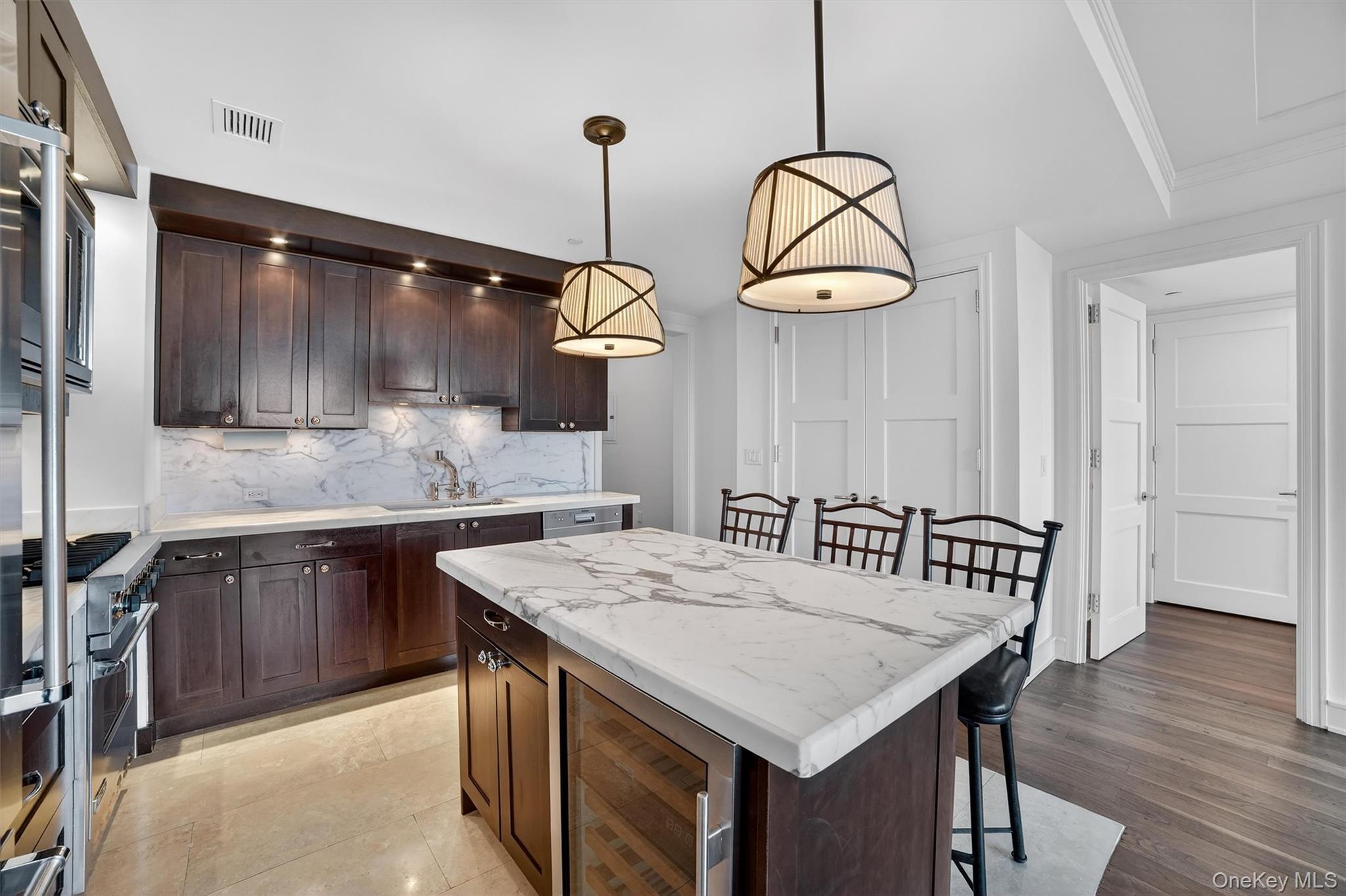 #10 photo, 1 Renaissance Square, White Plains , NY 10601