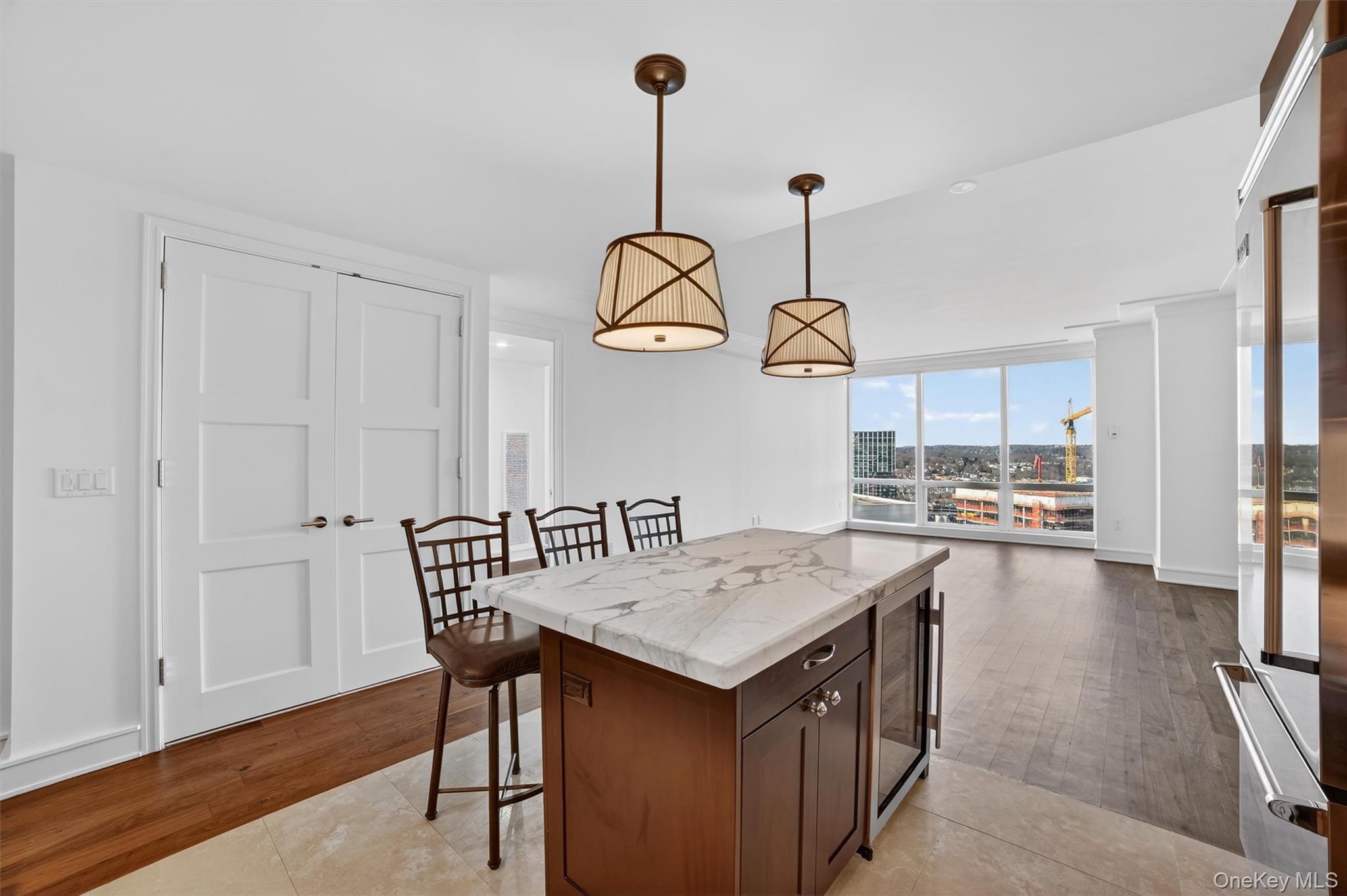 #11 photo, 1 Renaissance Square, White Plains , NY 10601