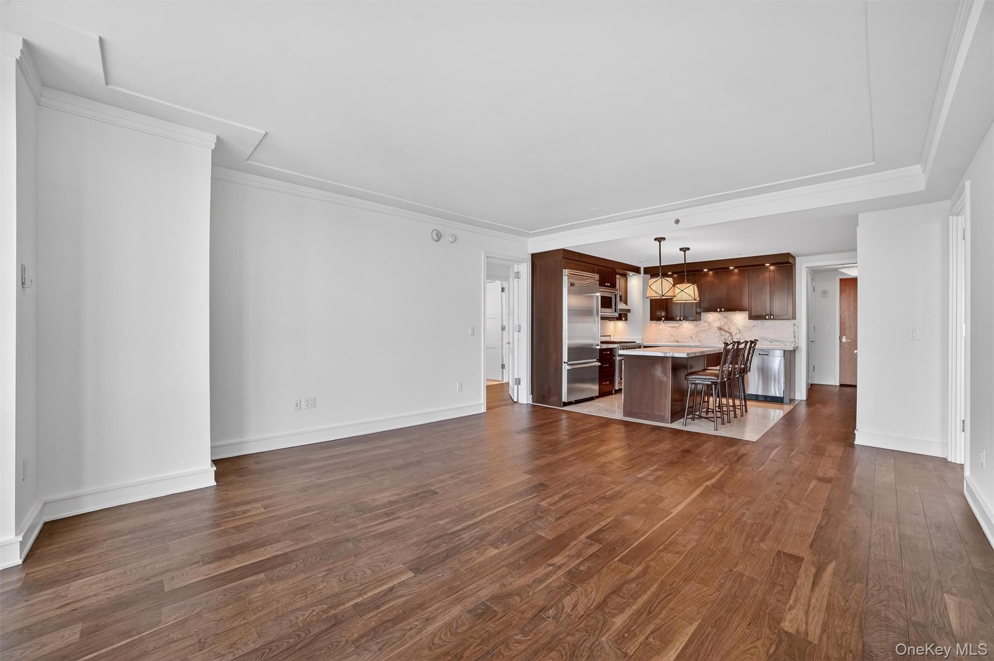 #12 photo, 1 Renaissance Square, White Plains , NY 10601