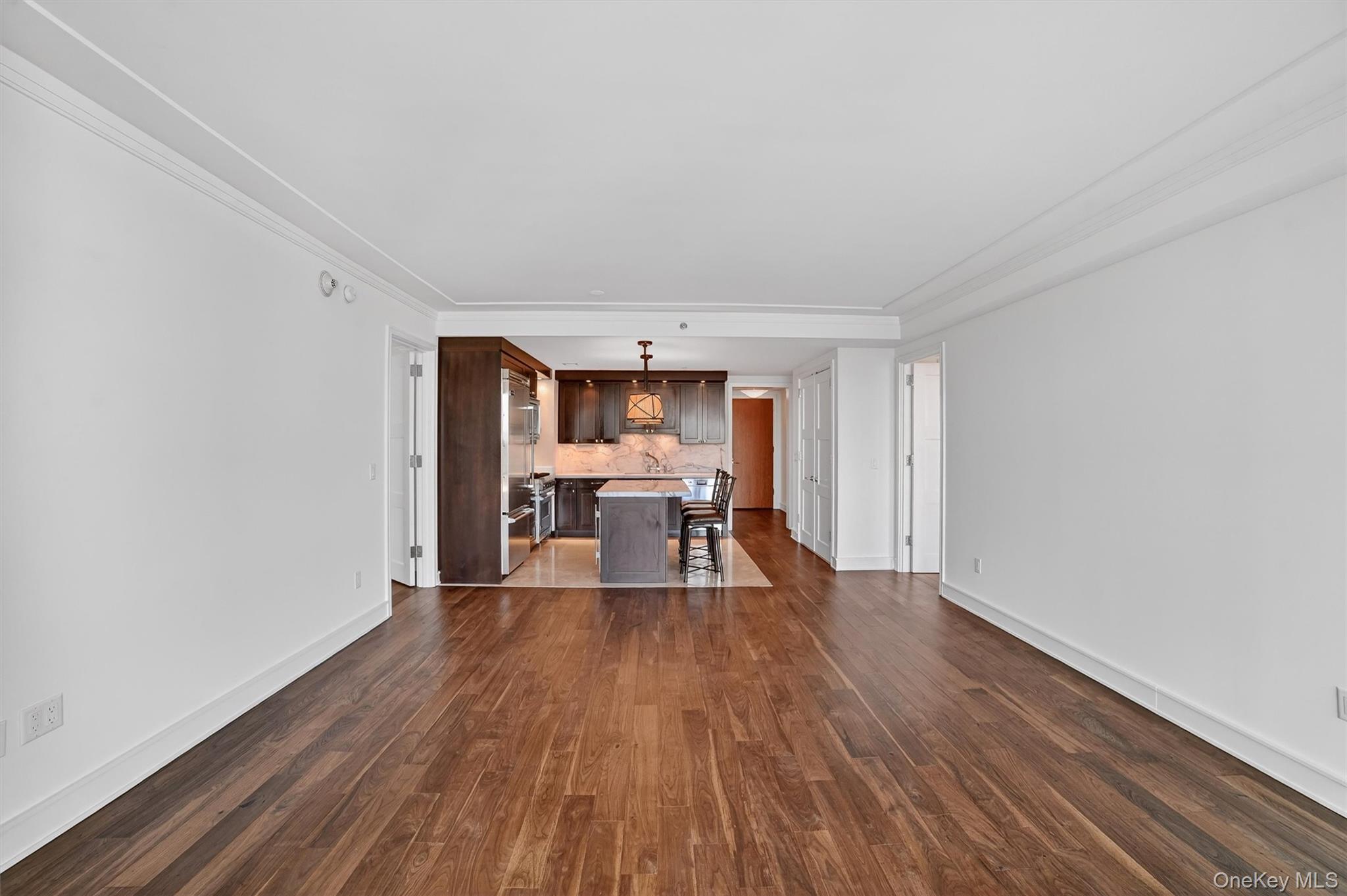 #13 photo, 1 Renaissance Square, White Plains , NY 10601