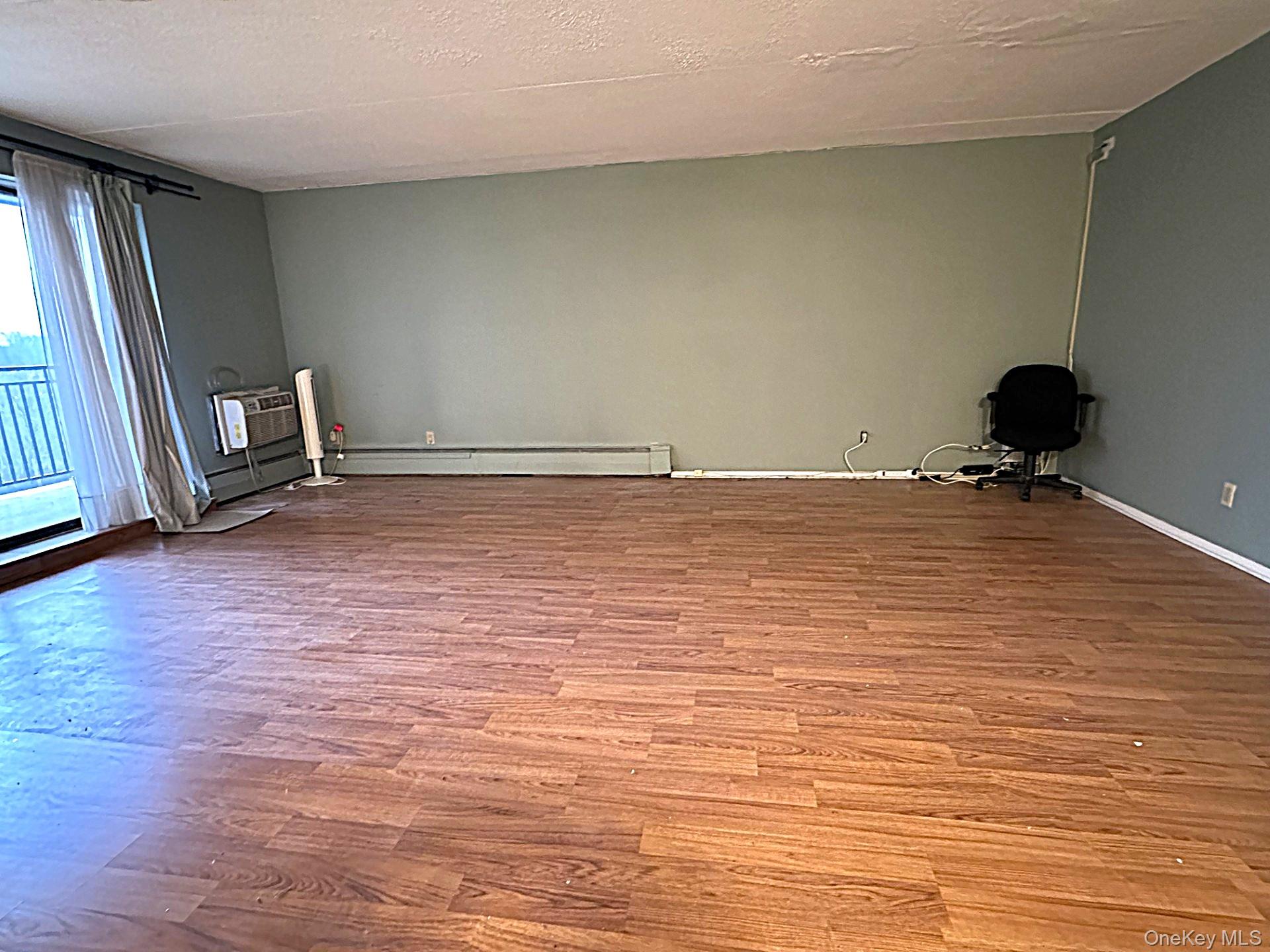 #10 photo, 100 Diplomat Drive, Mount Kisco , NY 10549