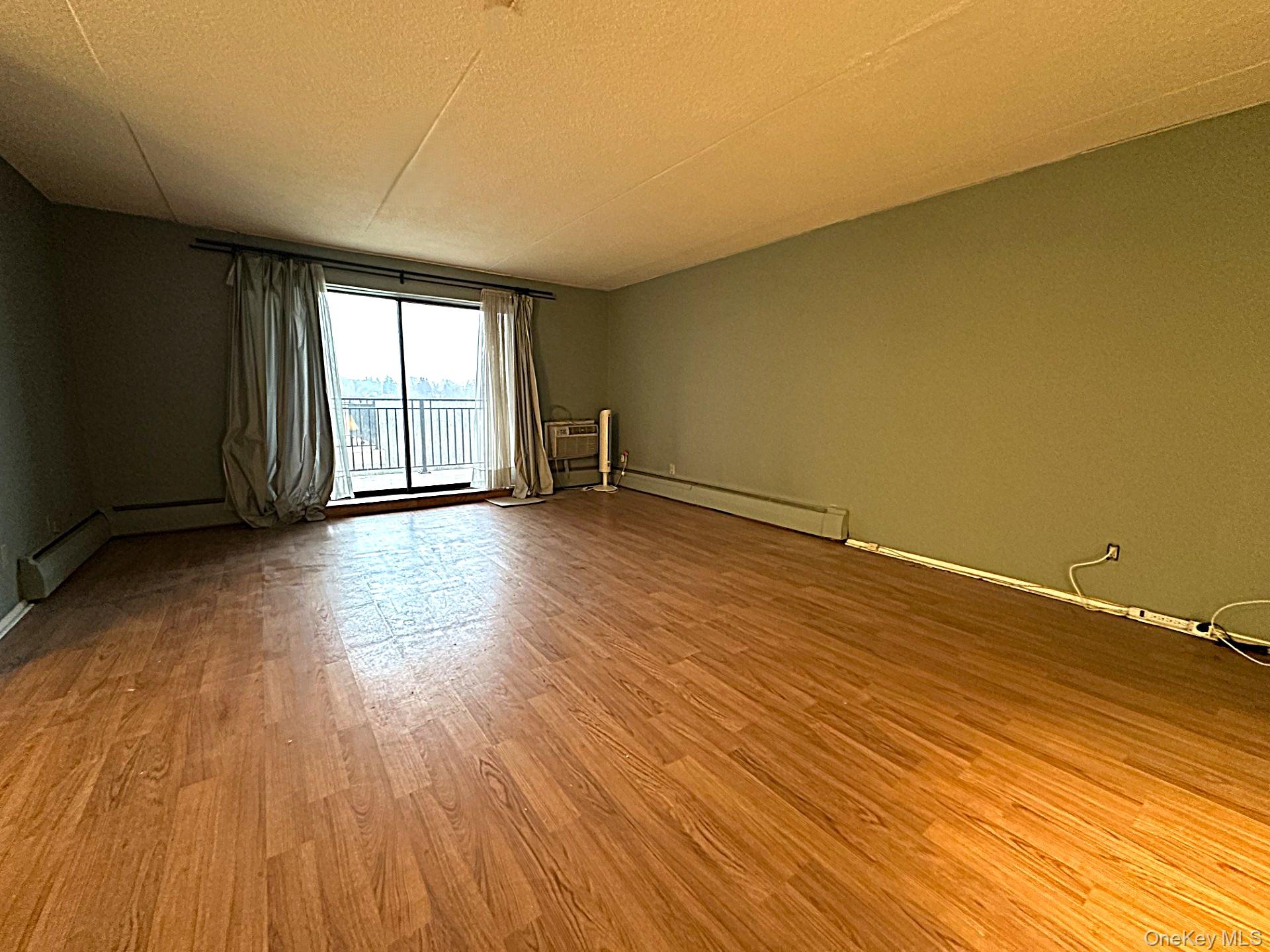 #11 photo, 100 Diplomat Drive, Mount Kisco , NY 10549