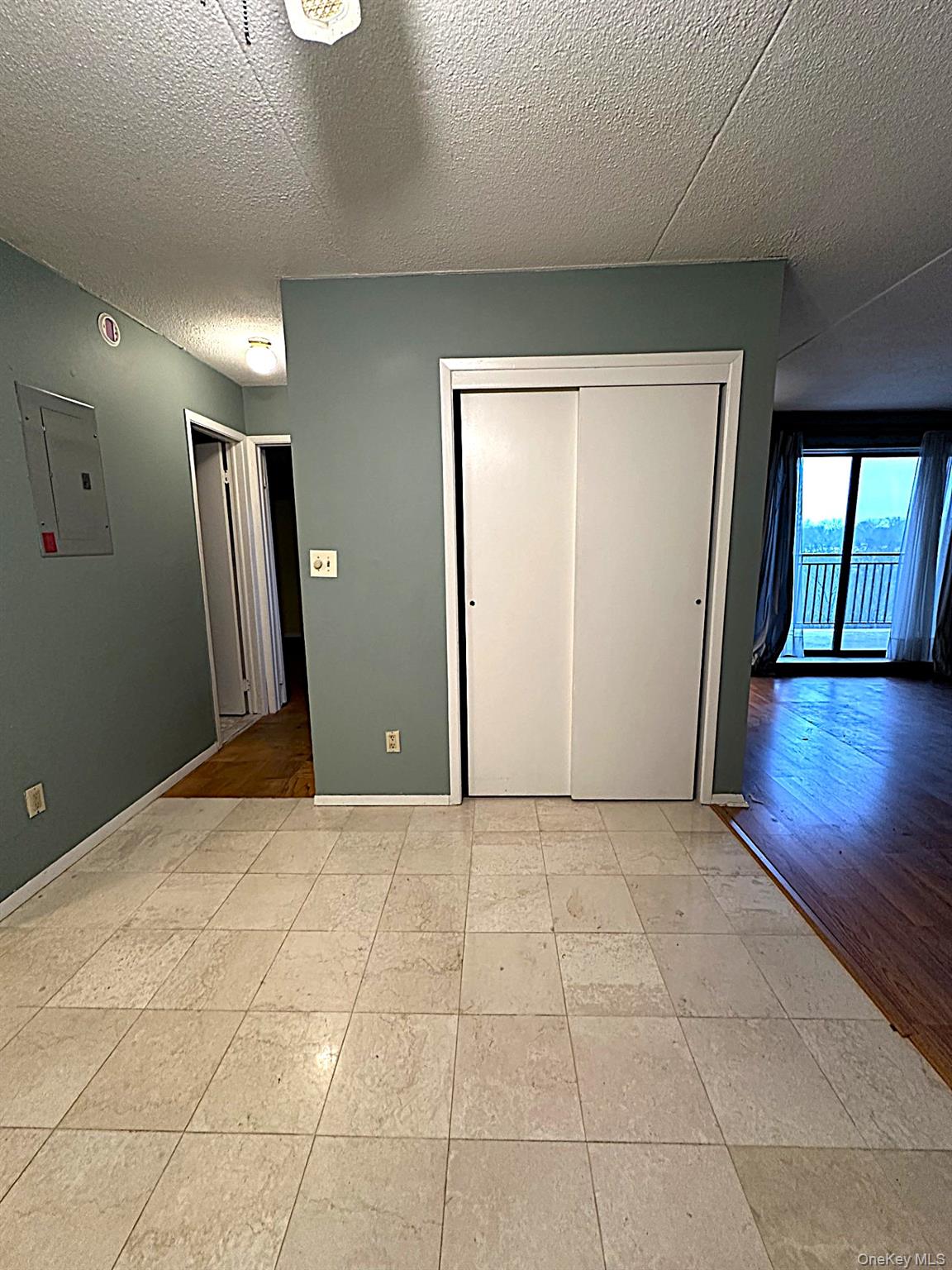 #13 photo, 100 Diplomat Drive, Mount Kisco , NY 10549