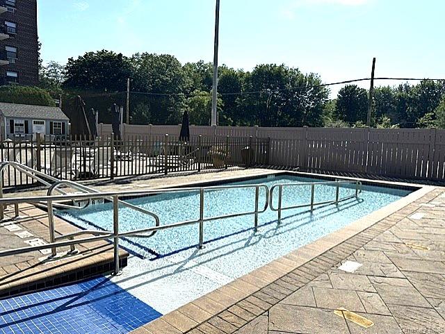 #4 photo, 100 Diplomat Drive, Mount Kisco , NY 10549