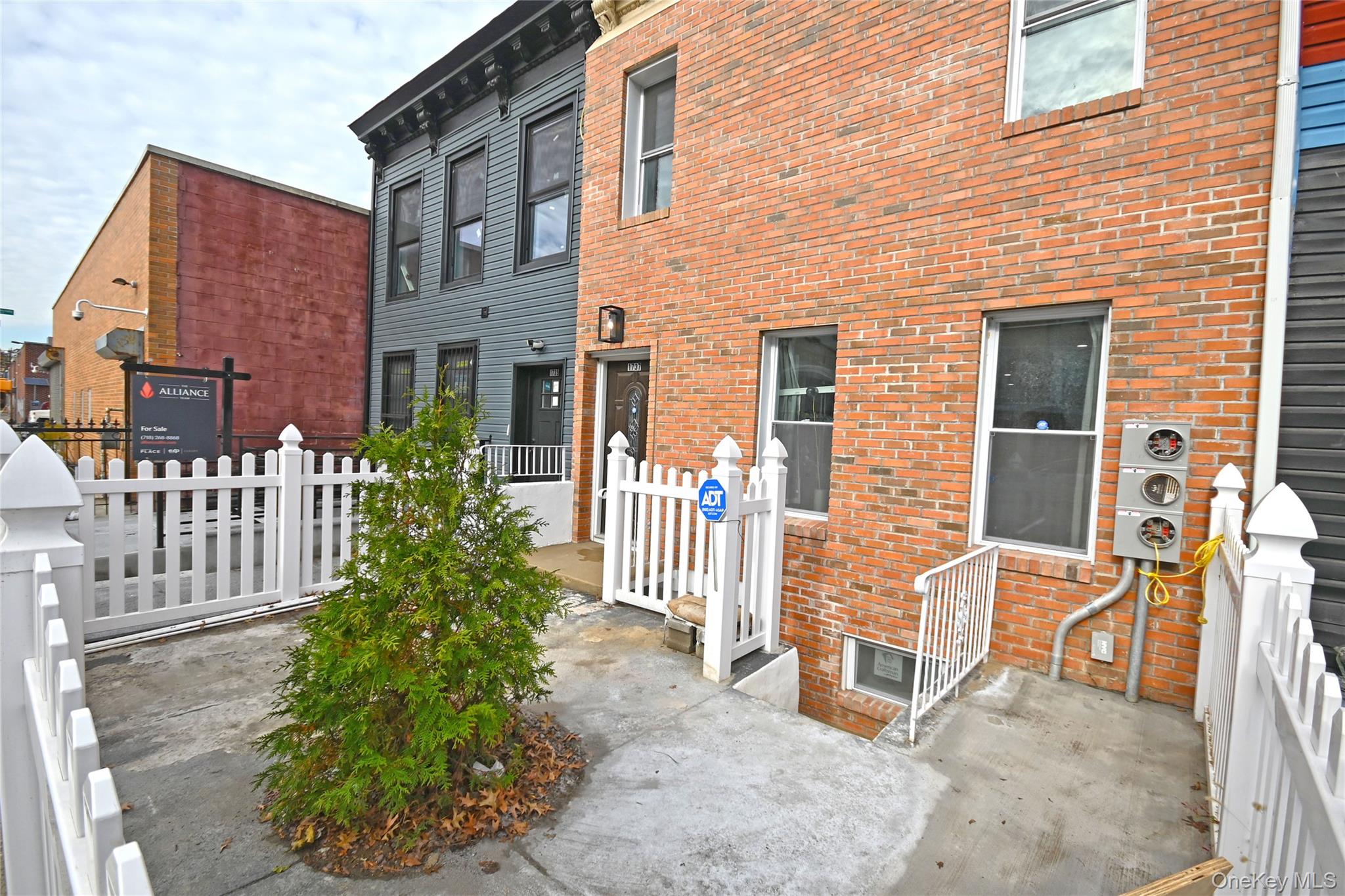 #4 photo, 1737 Pacific Street, Бруклин ‖ Brooklyn , NY 11213