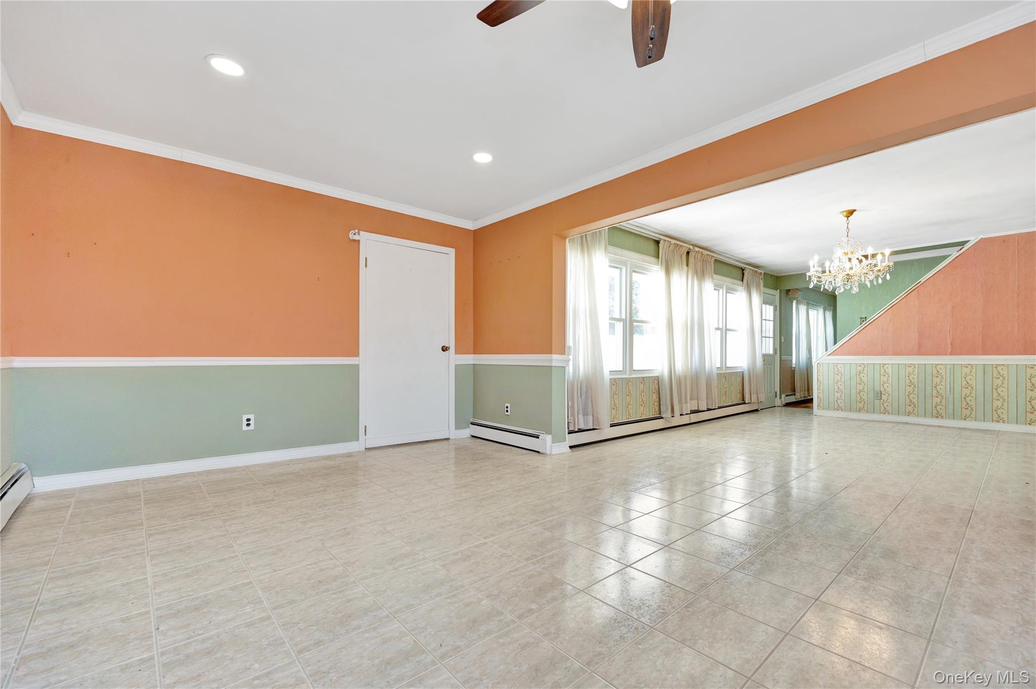 #10 photo, 69 Cottonwood Lane, Westbury , NY 11590